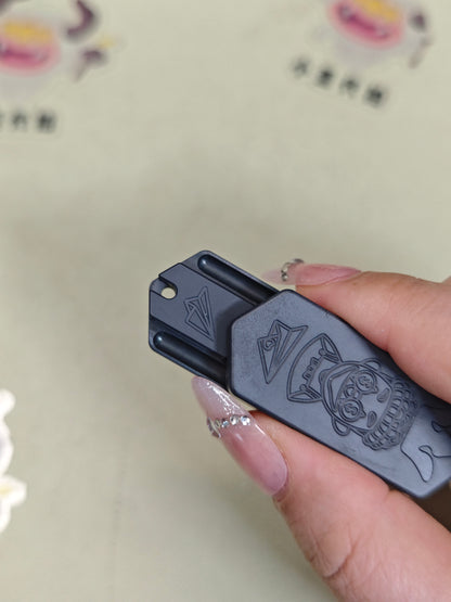 Plane Zirconium