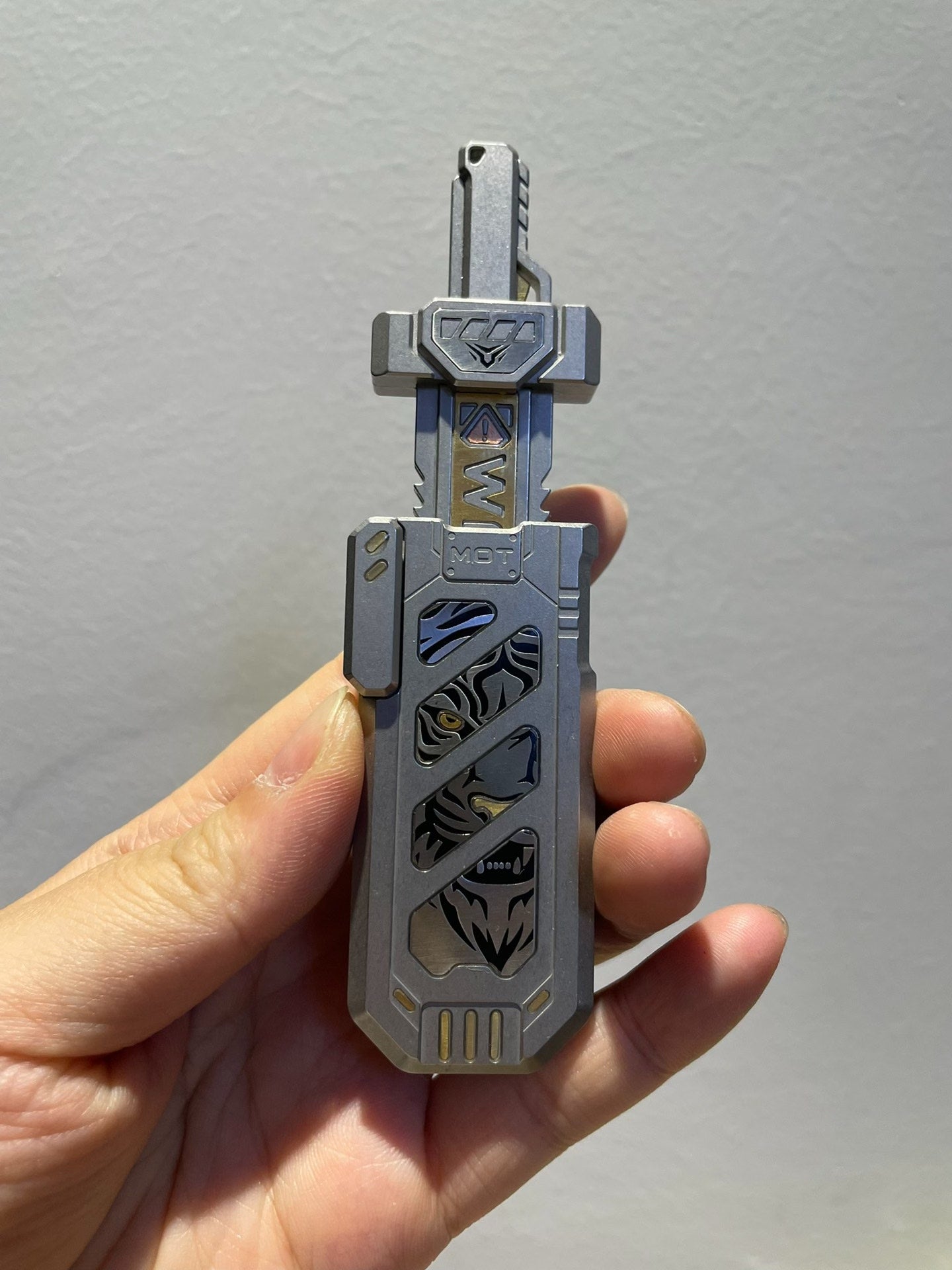 Sky Breaker Stainless Steel