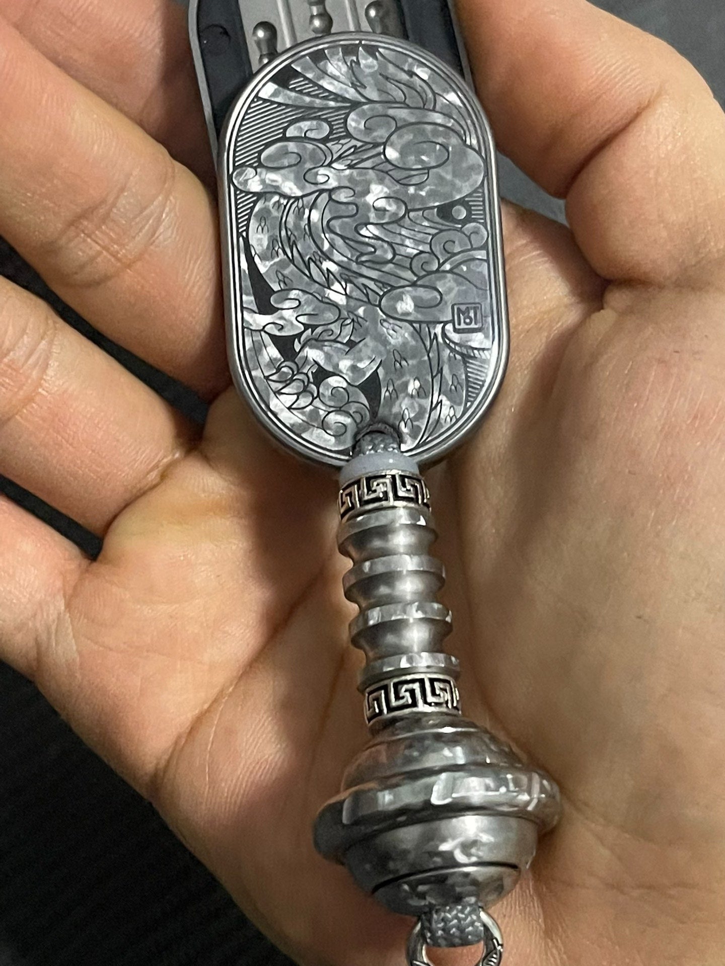 Groove Crystallized Titanium