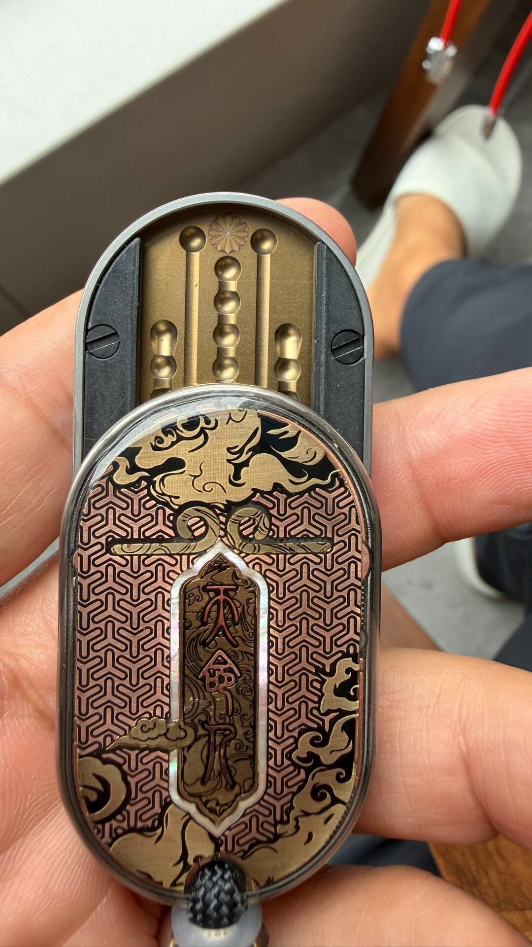 Groove Titanium