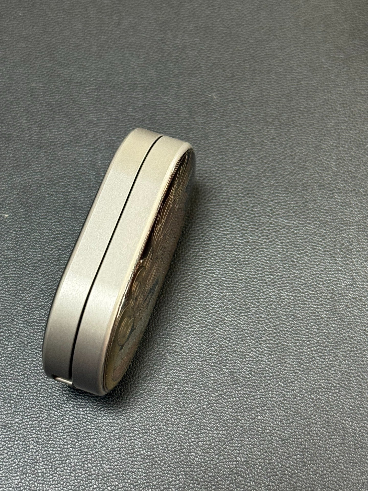 Groove Titanium