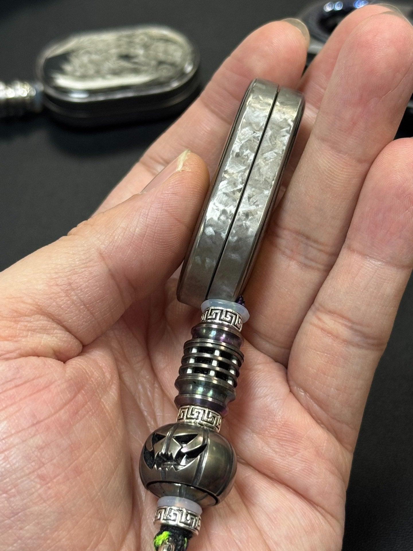 Groove Titanium