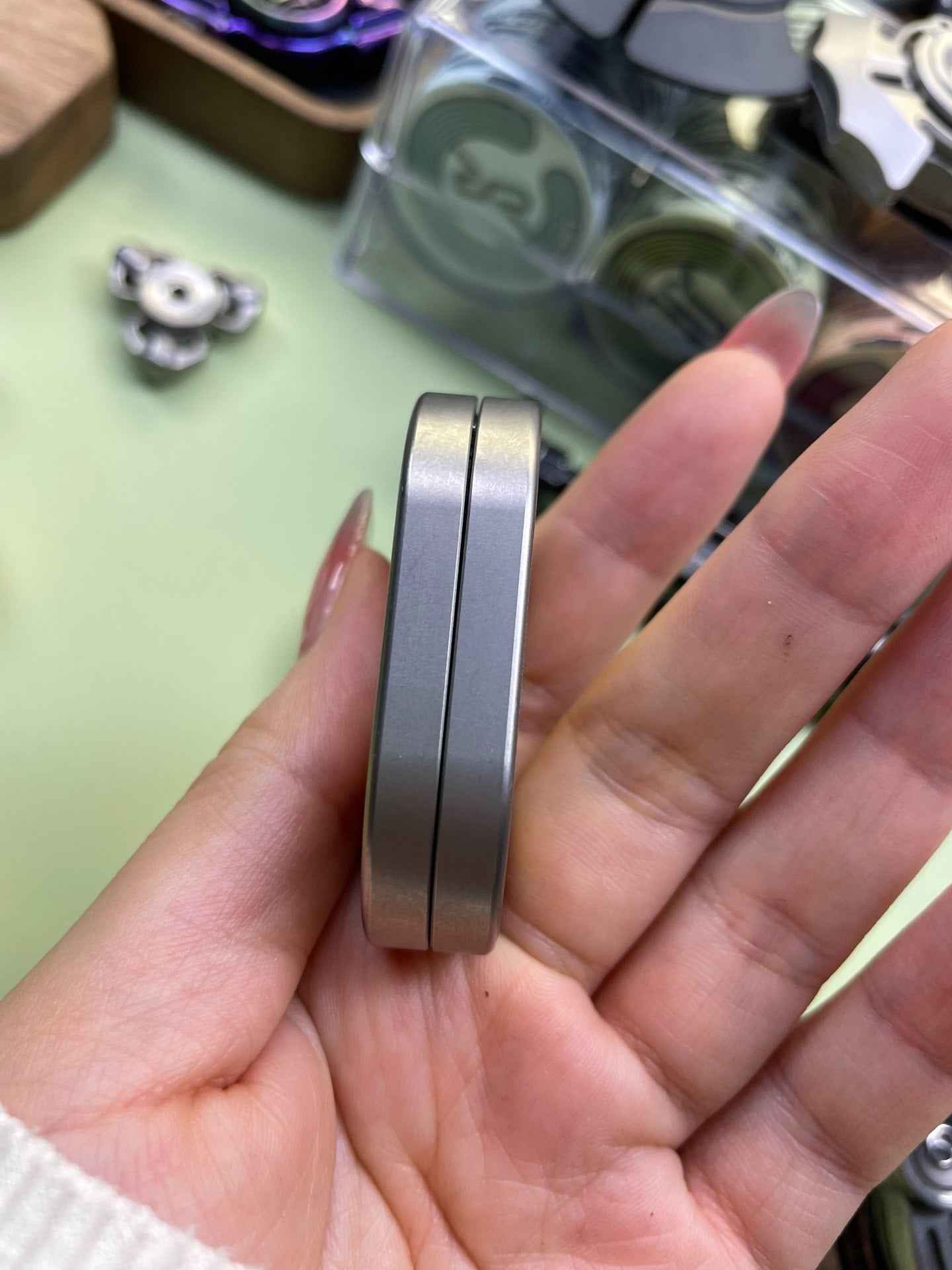 Groove Tantalum