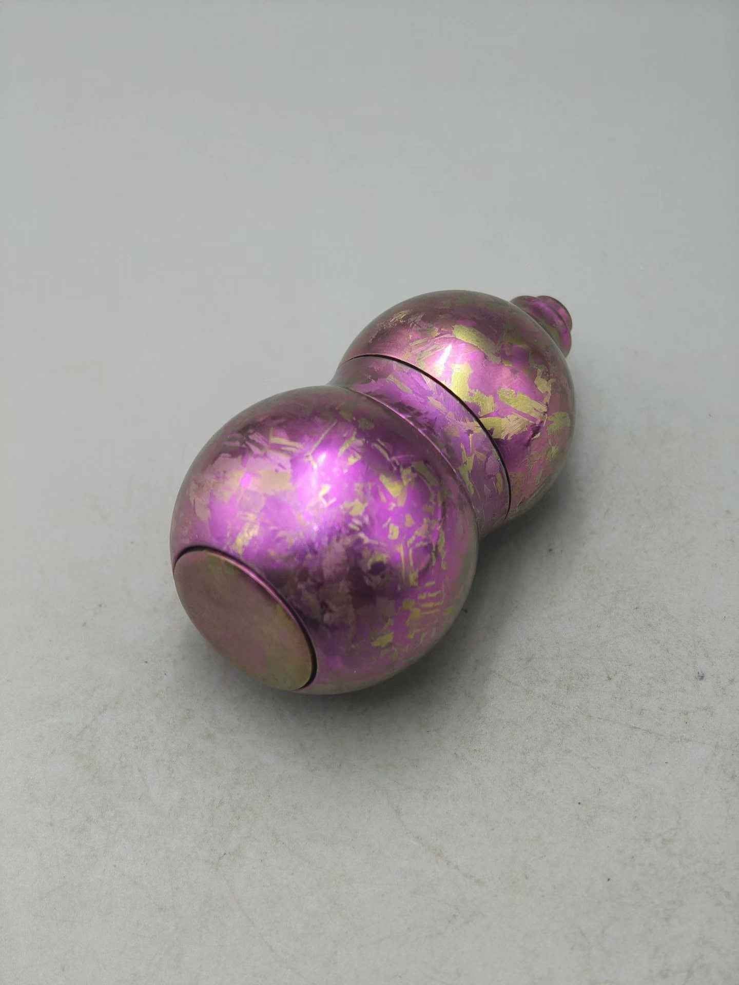 MOT Gourd Crystallized Titanium