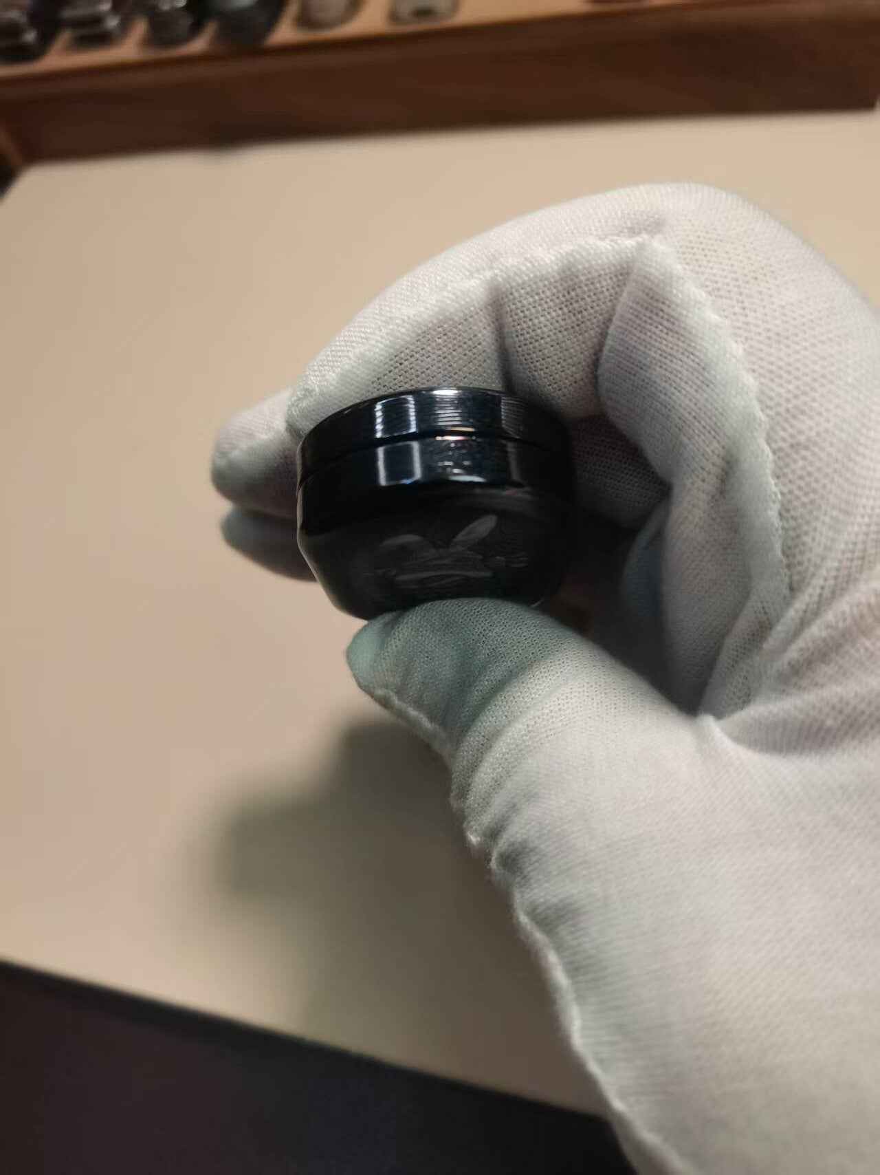 Groove Zircuti + Planet Lanyard Bead