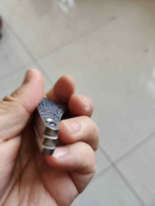 Peacock Feather Titanium