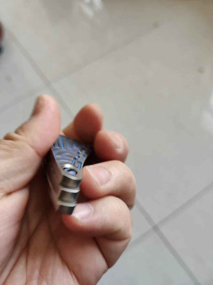 Peacock Feather Titanium