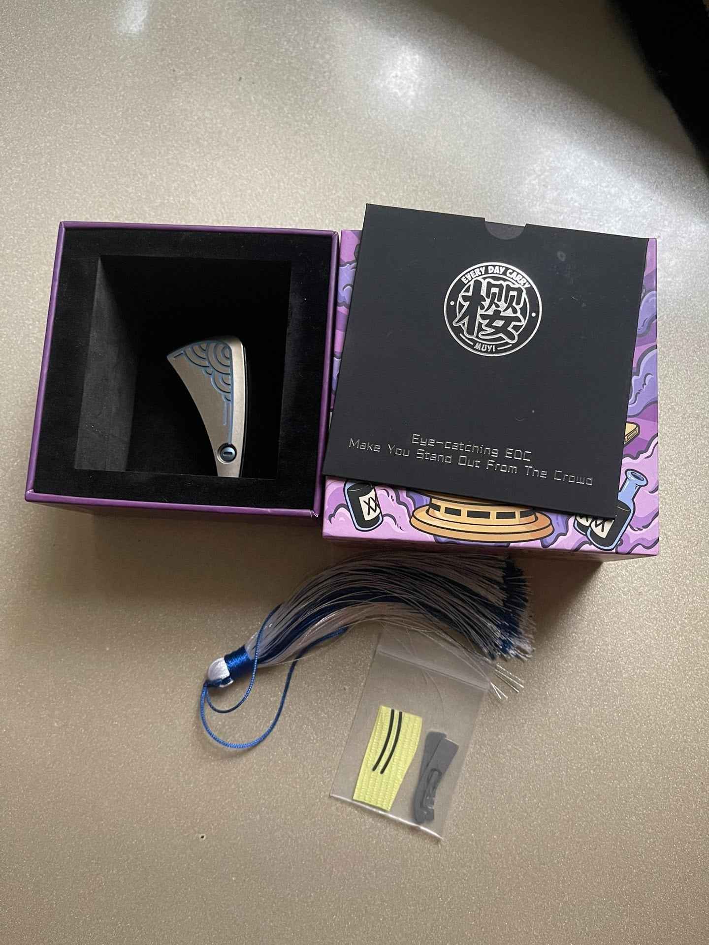 Peacock Feather Titanium
