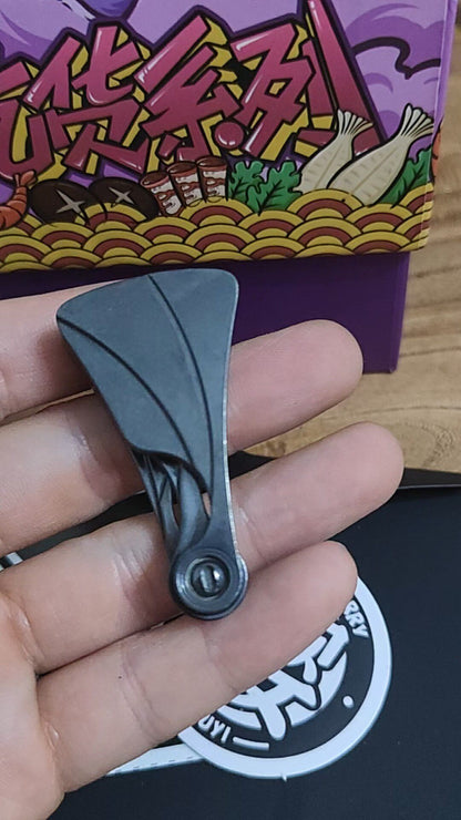 Peacock Feather Zirconium