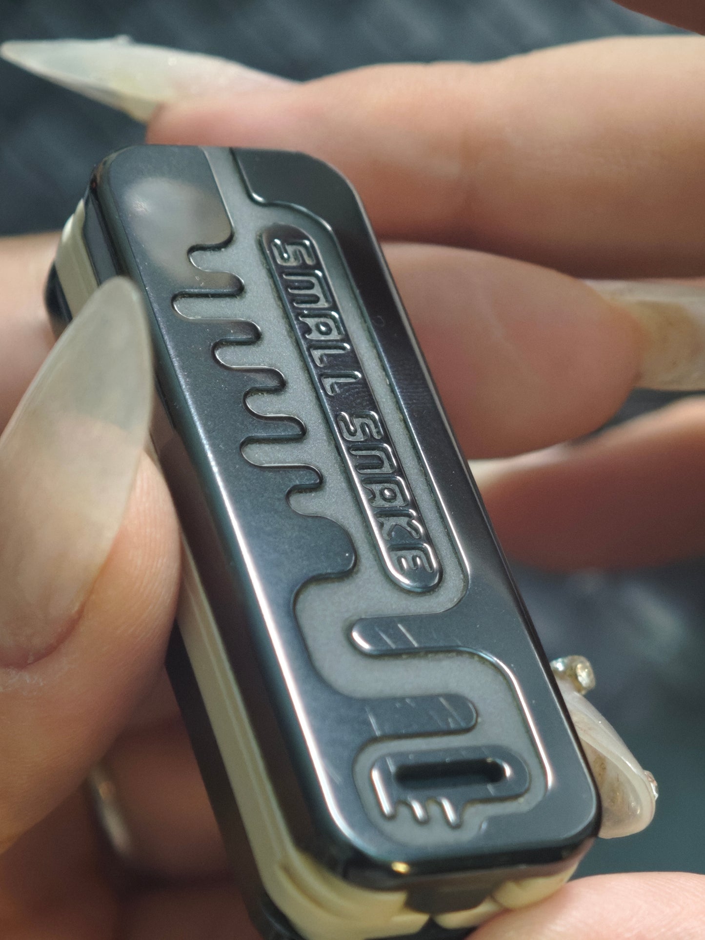 Snake Push 1.0 Zircuti Zirconium