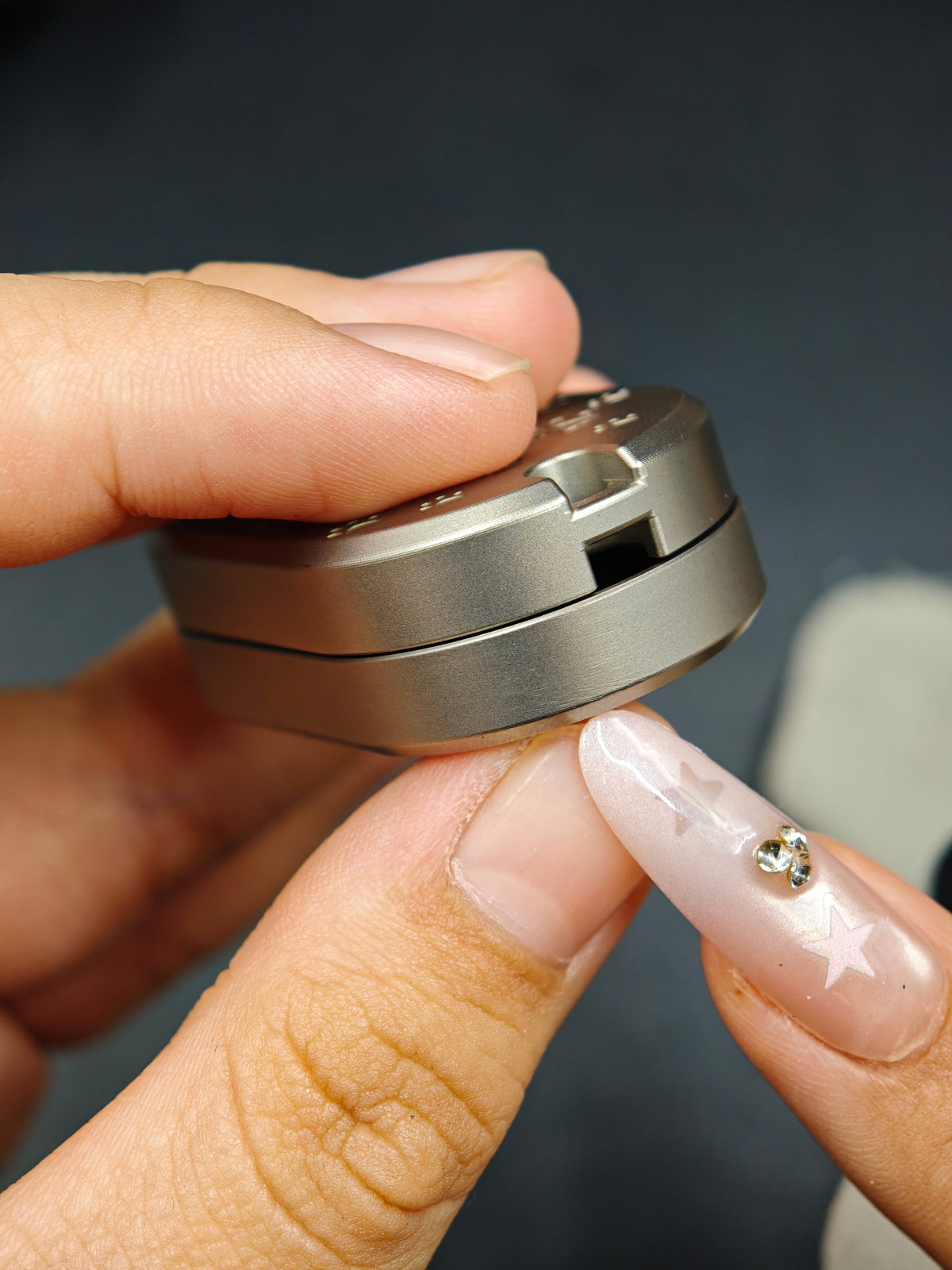 F2 Titanium