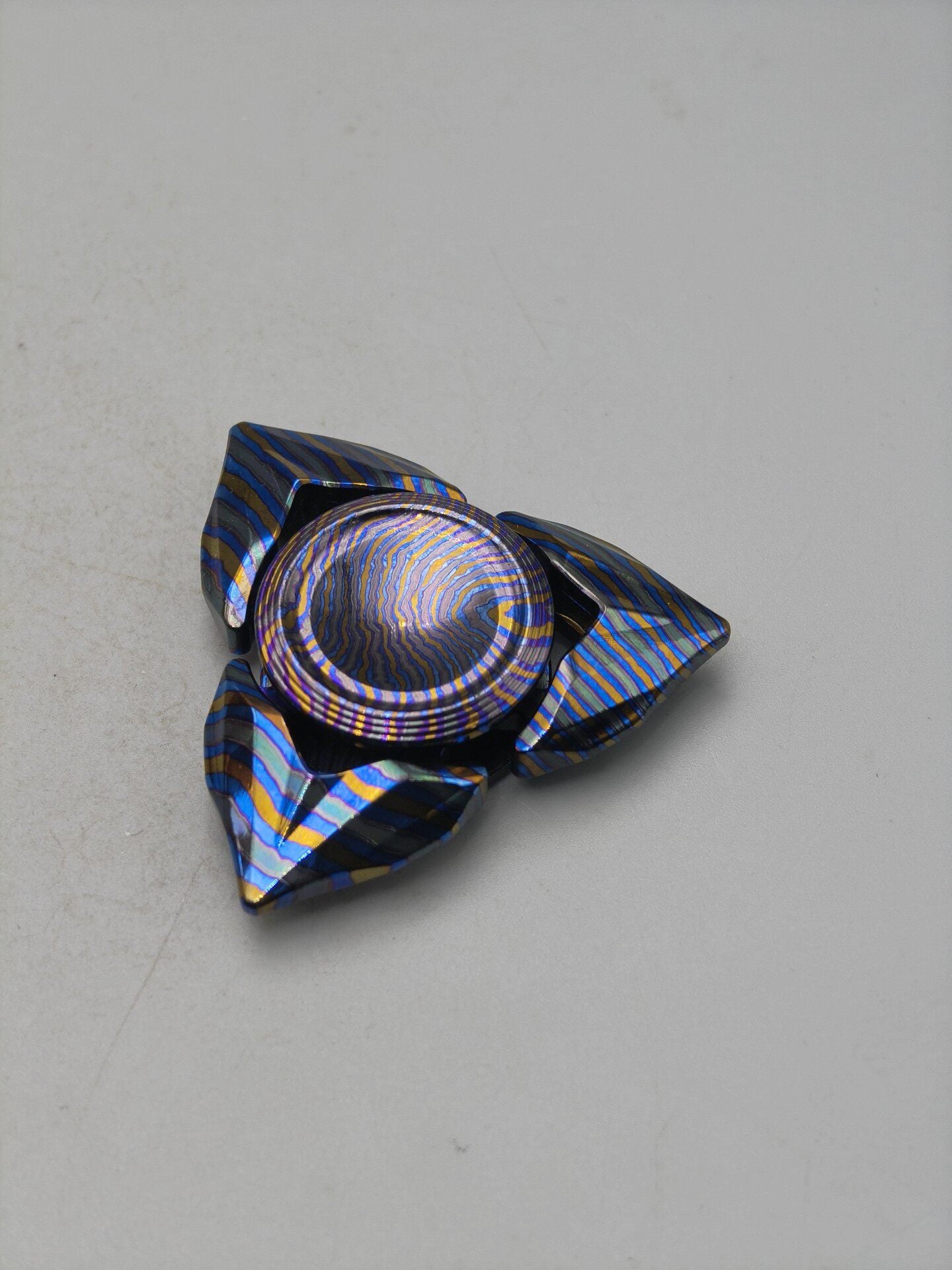 Spinner Zircuti