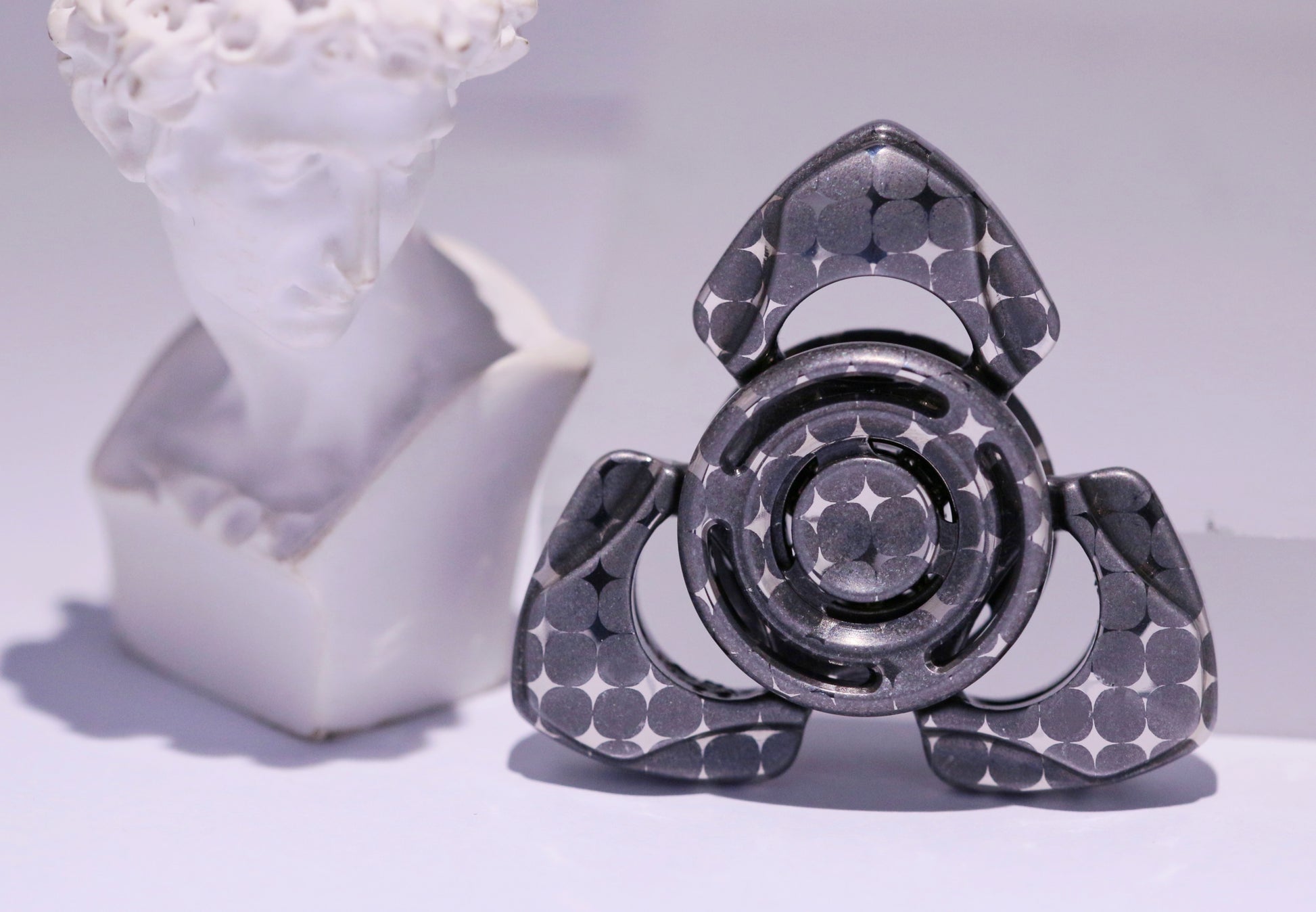Toothless Mini Pearl White Damasteel Brand New
