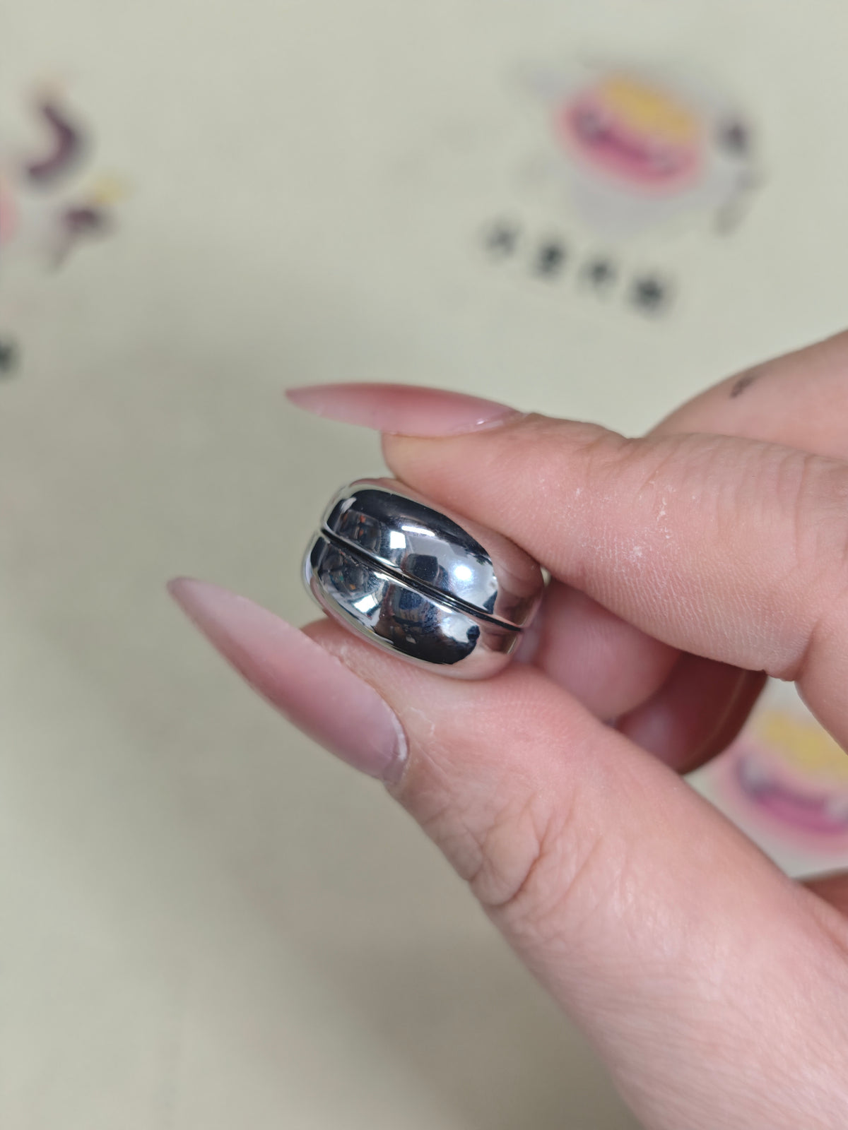 Floating Cloud Titanium Polished