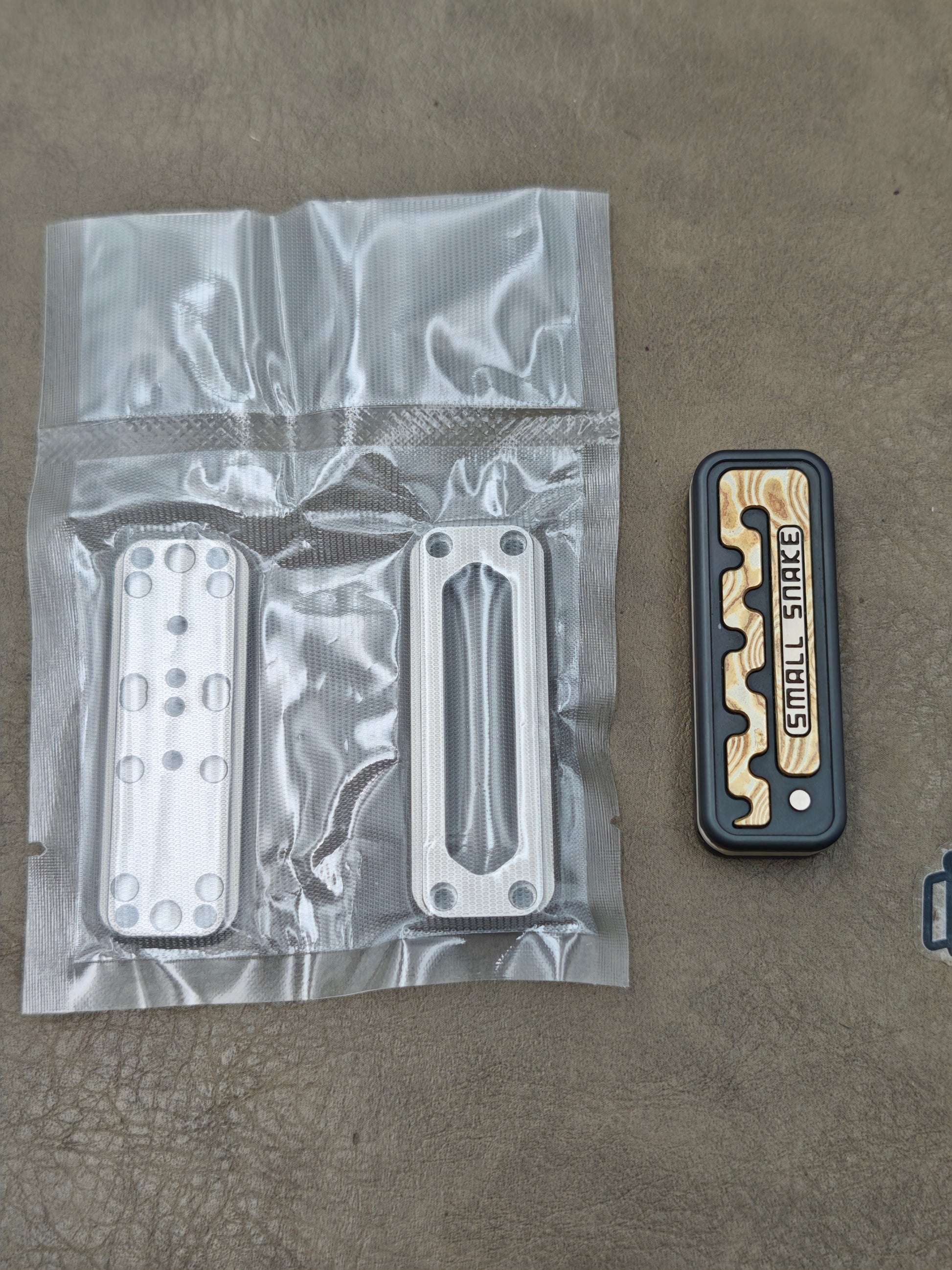 Snake Zirconium