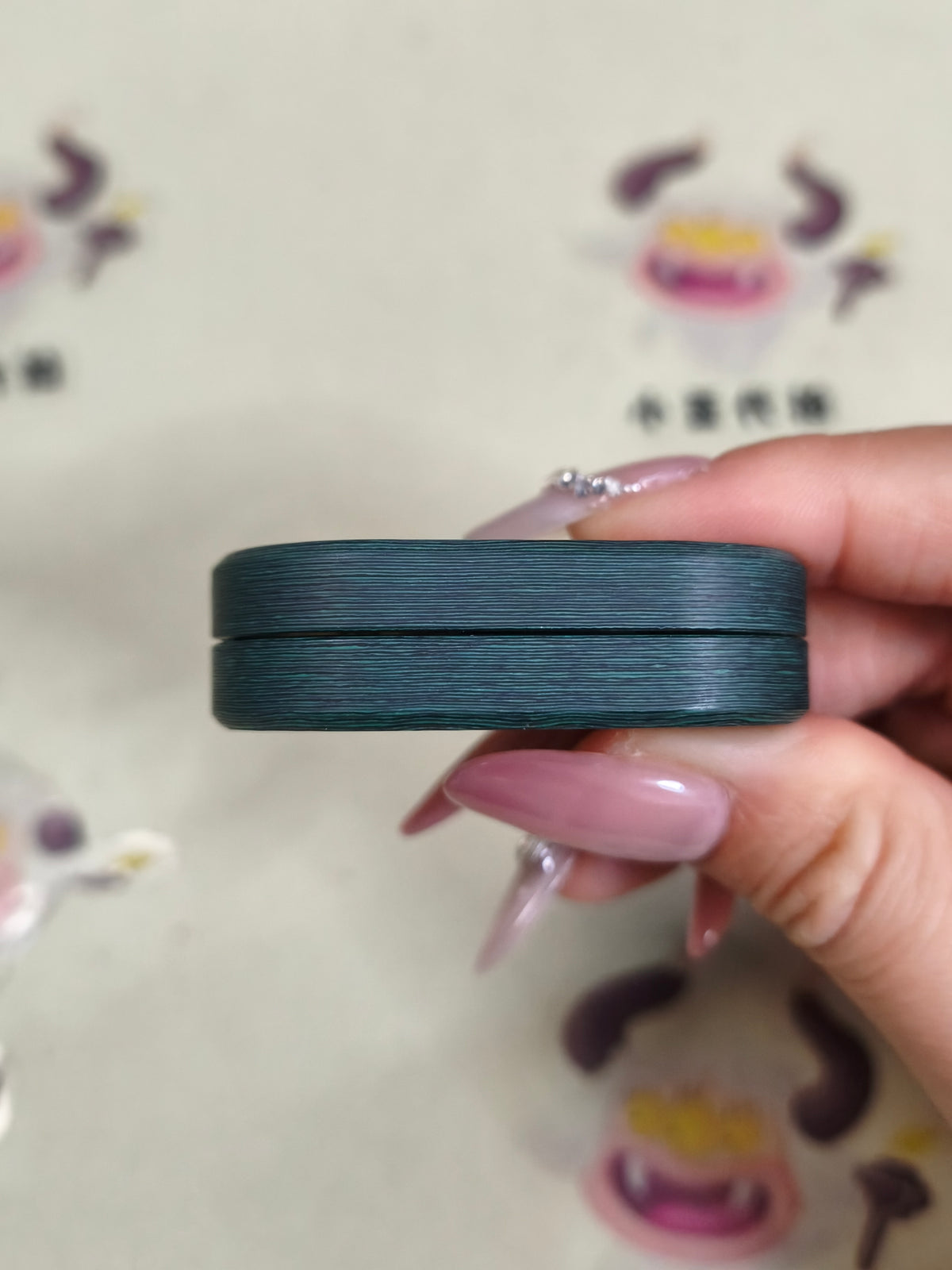 Greedy Cat Carbon Damascus