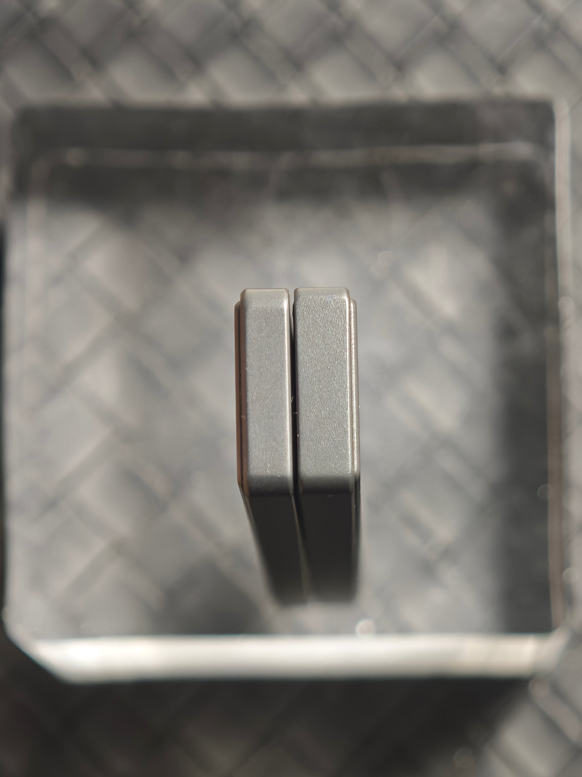 Mini Box Zirconium Carbon Fiber