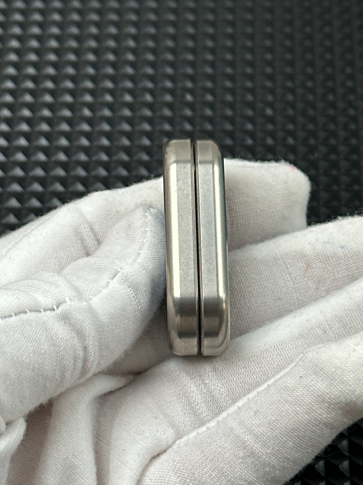 Top B Titanium