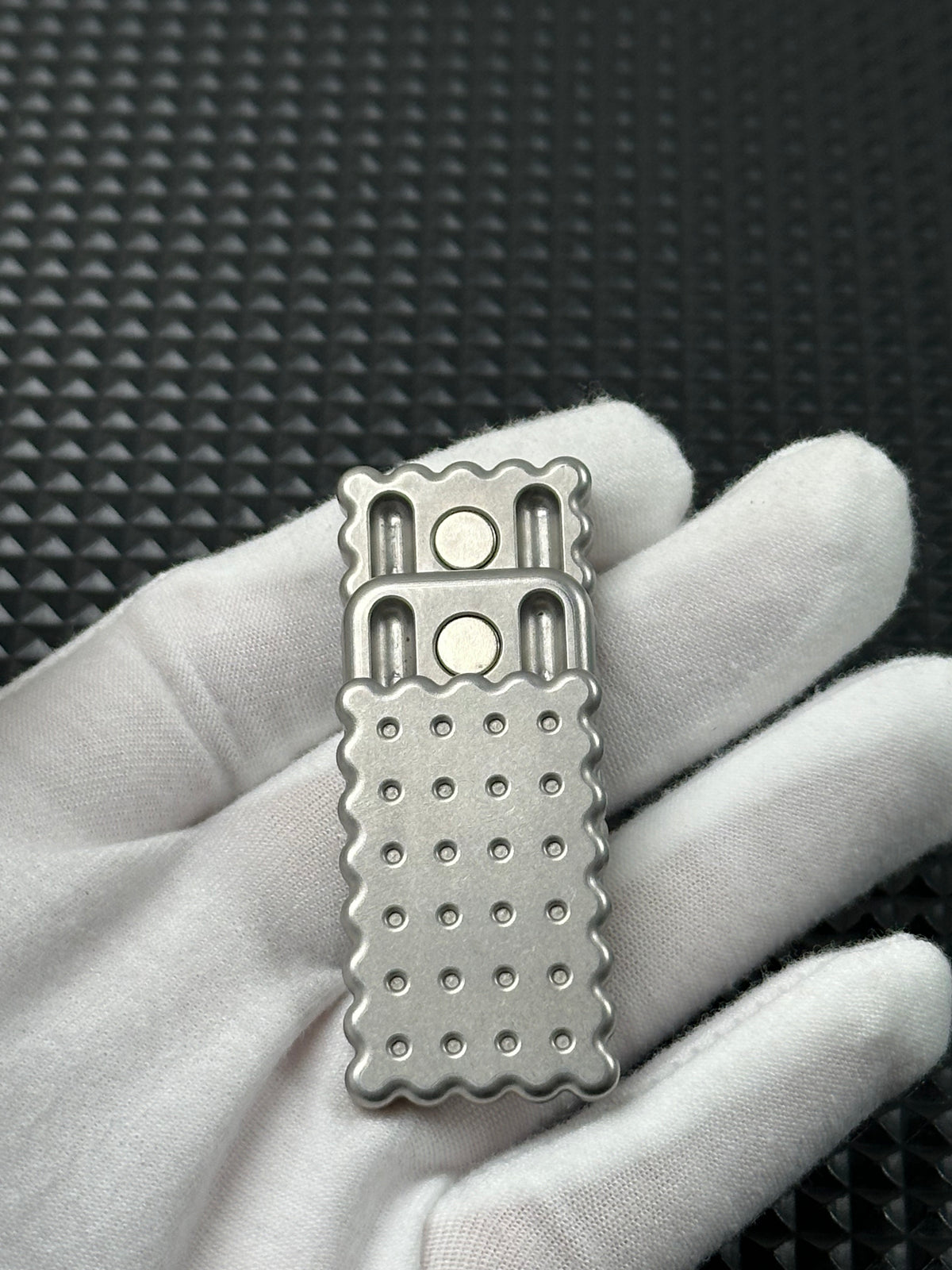 Biscuit Stainless Steel Stonewashed Blasted
