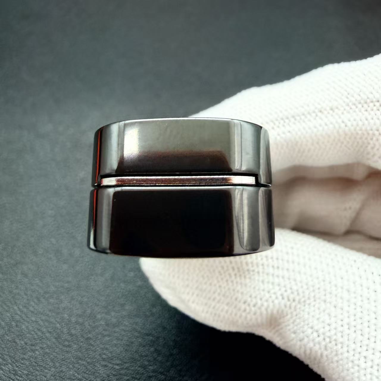 Feng Ling Zirconium