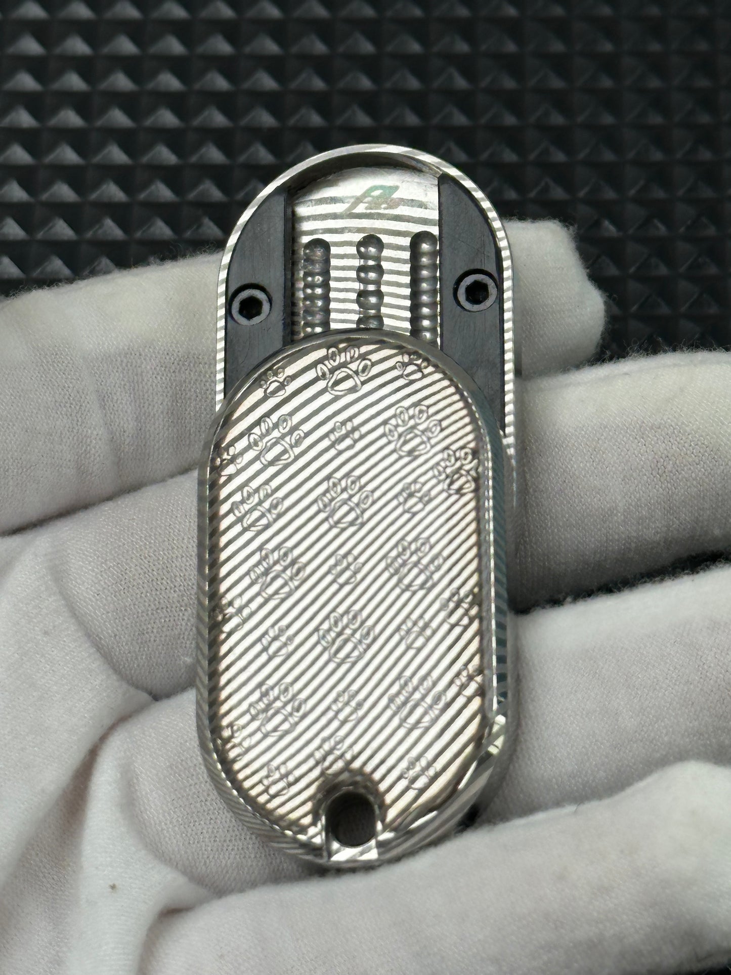 F2 Damasteel