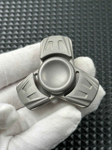 G One Titanium