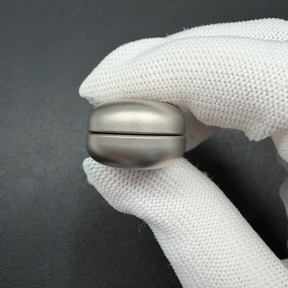 Floating Cloud Titanium Blasted
