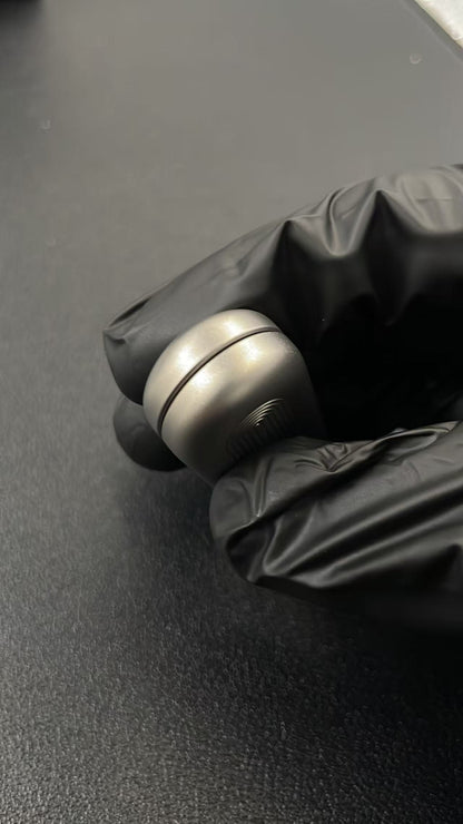 Floating Cloud Titanium