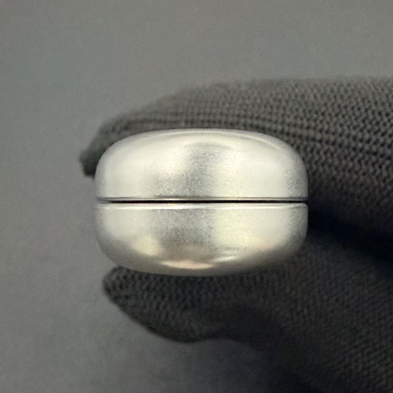 Floating Cloud Stainless Steel