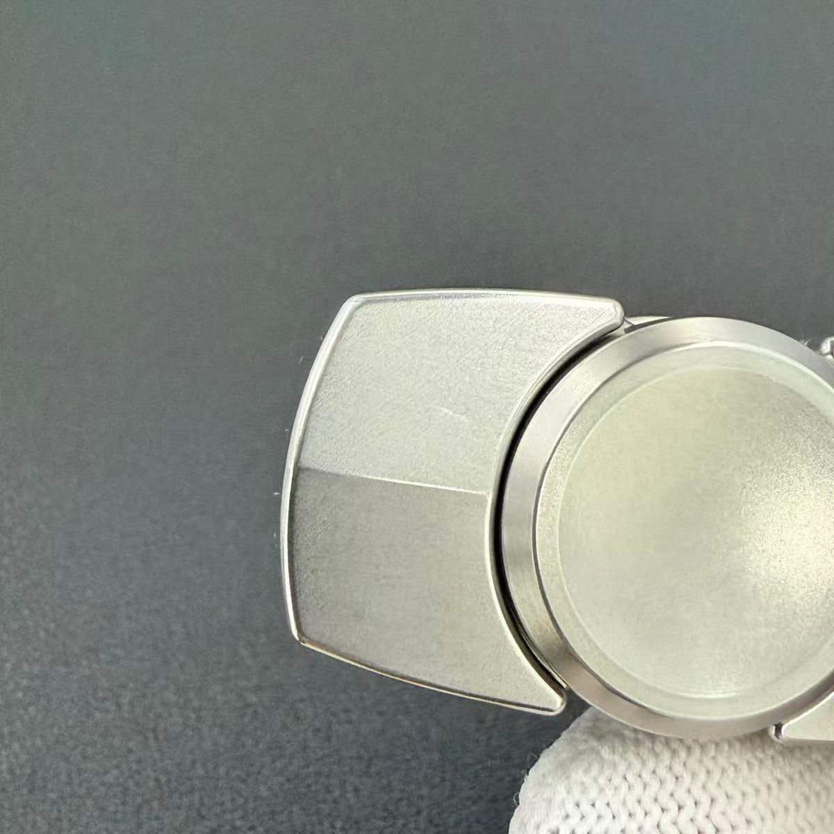 Dawn Stainless Steel Stonewashed