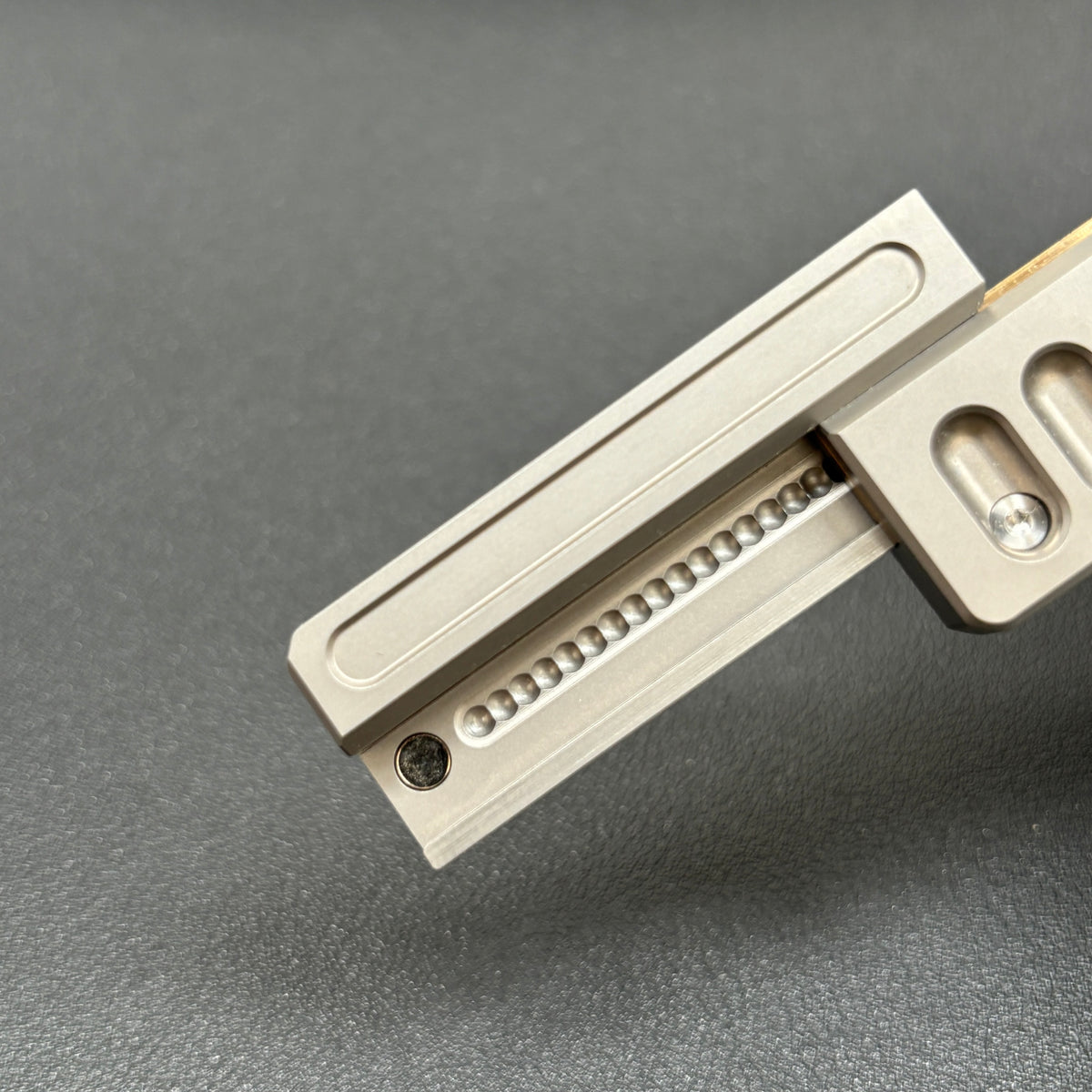 Quirky Ruler Titanium