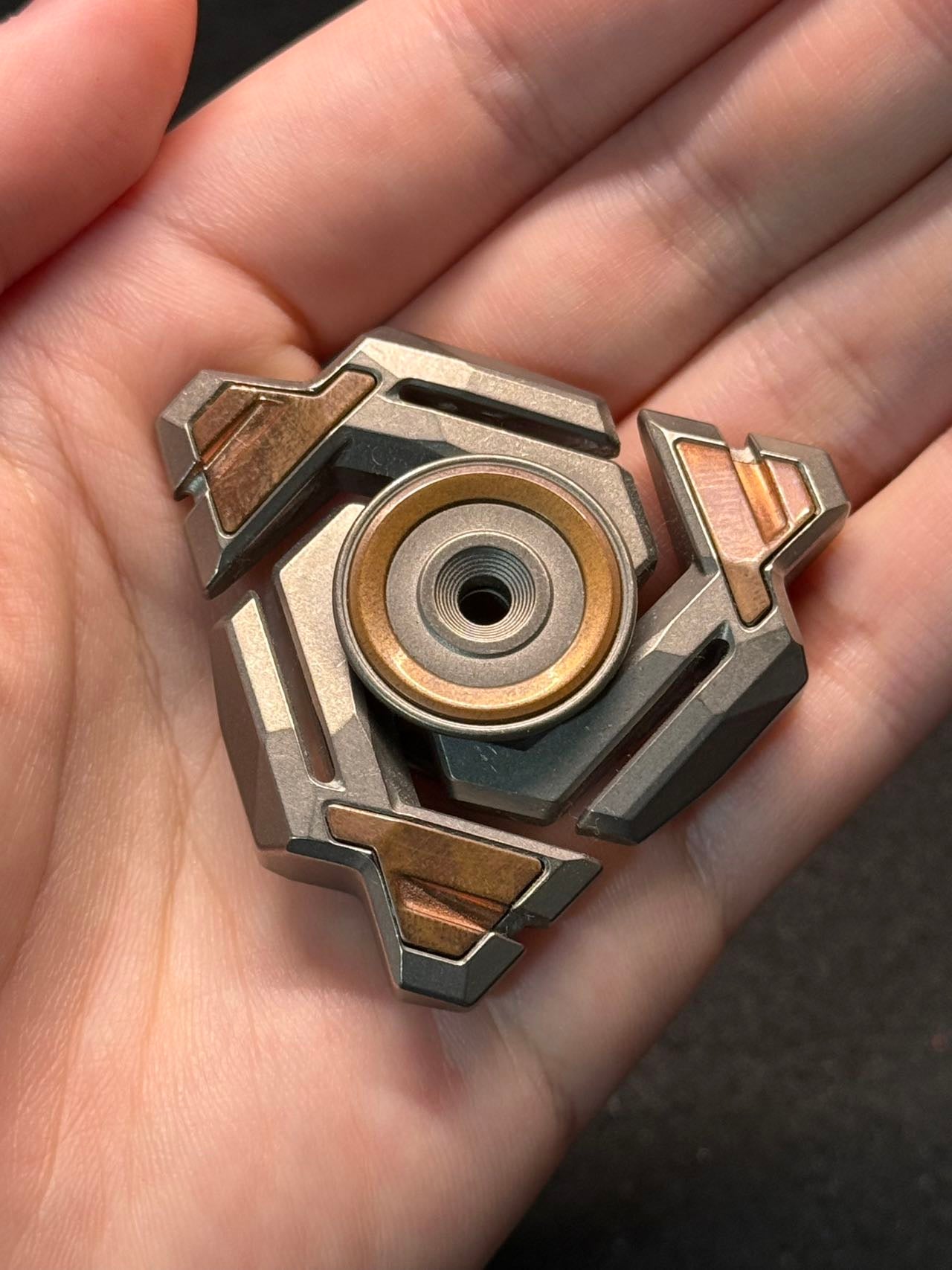Ouroboros Titanium