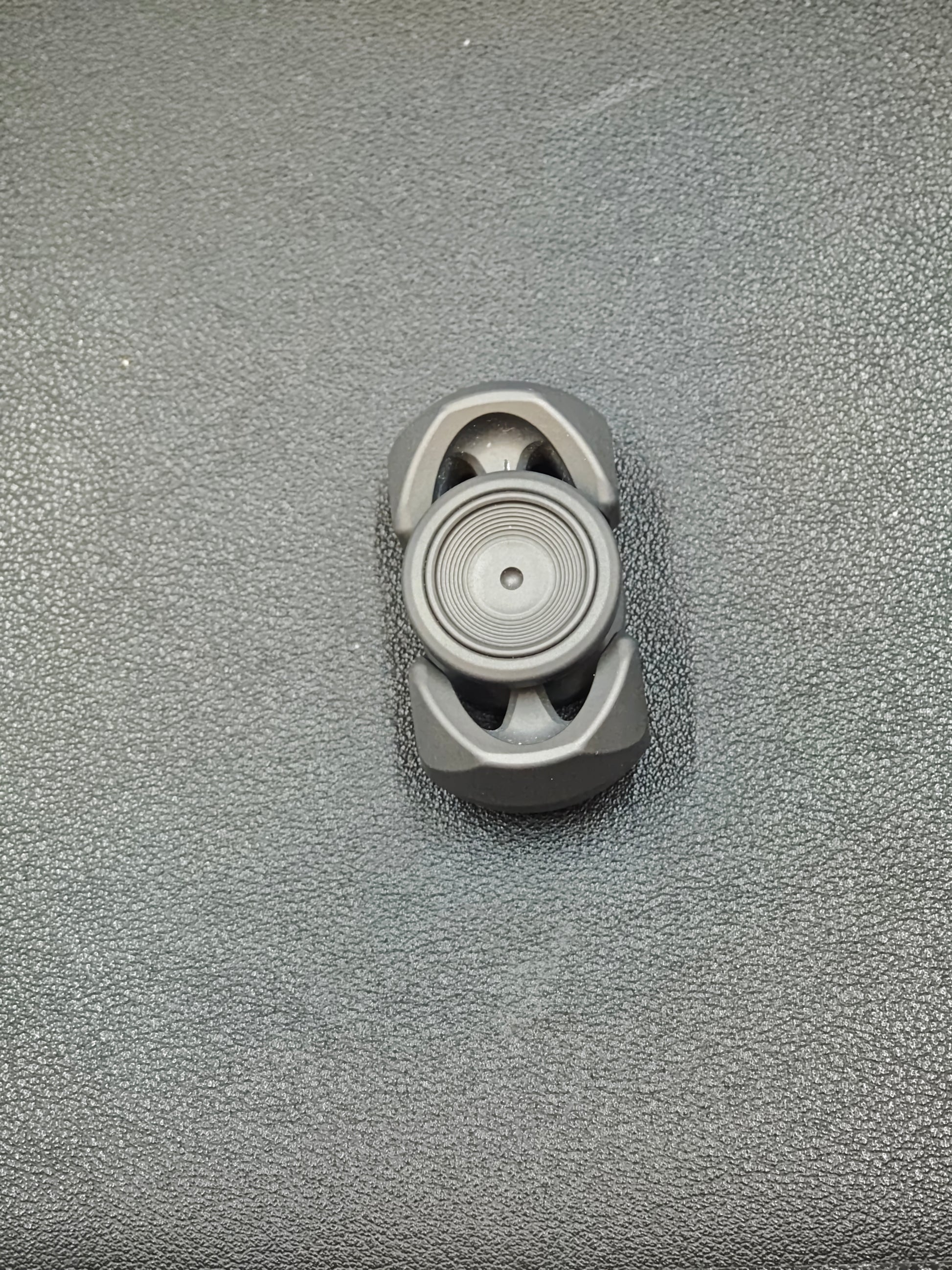 Libra Zirconium