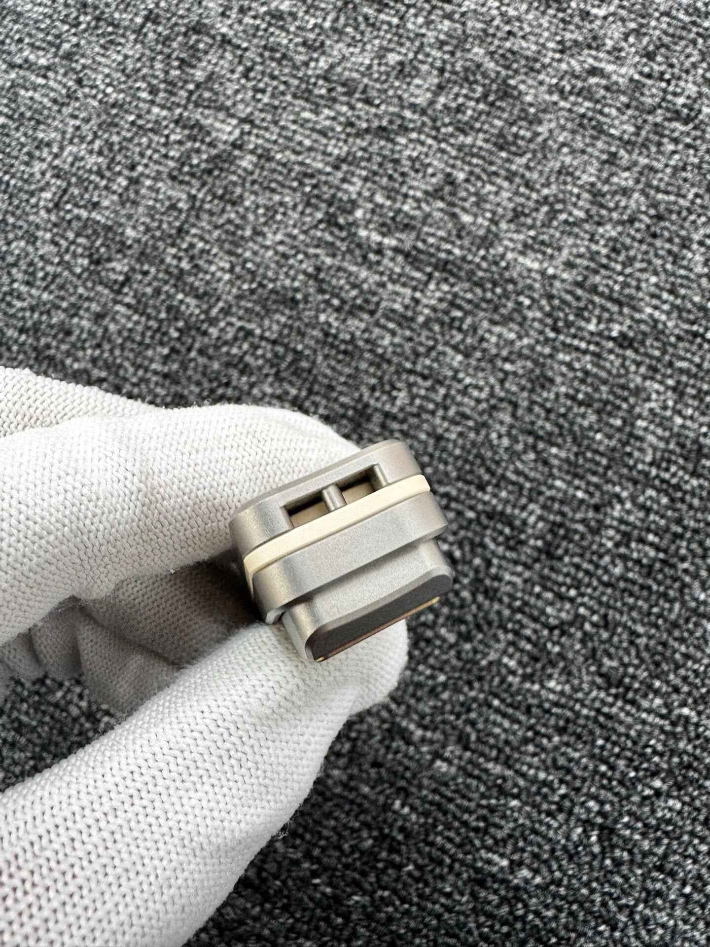 Snake Titanium