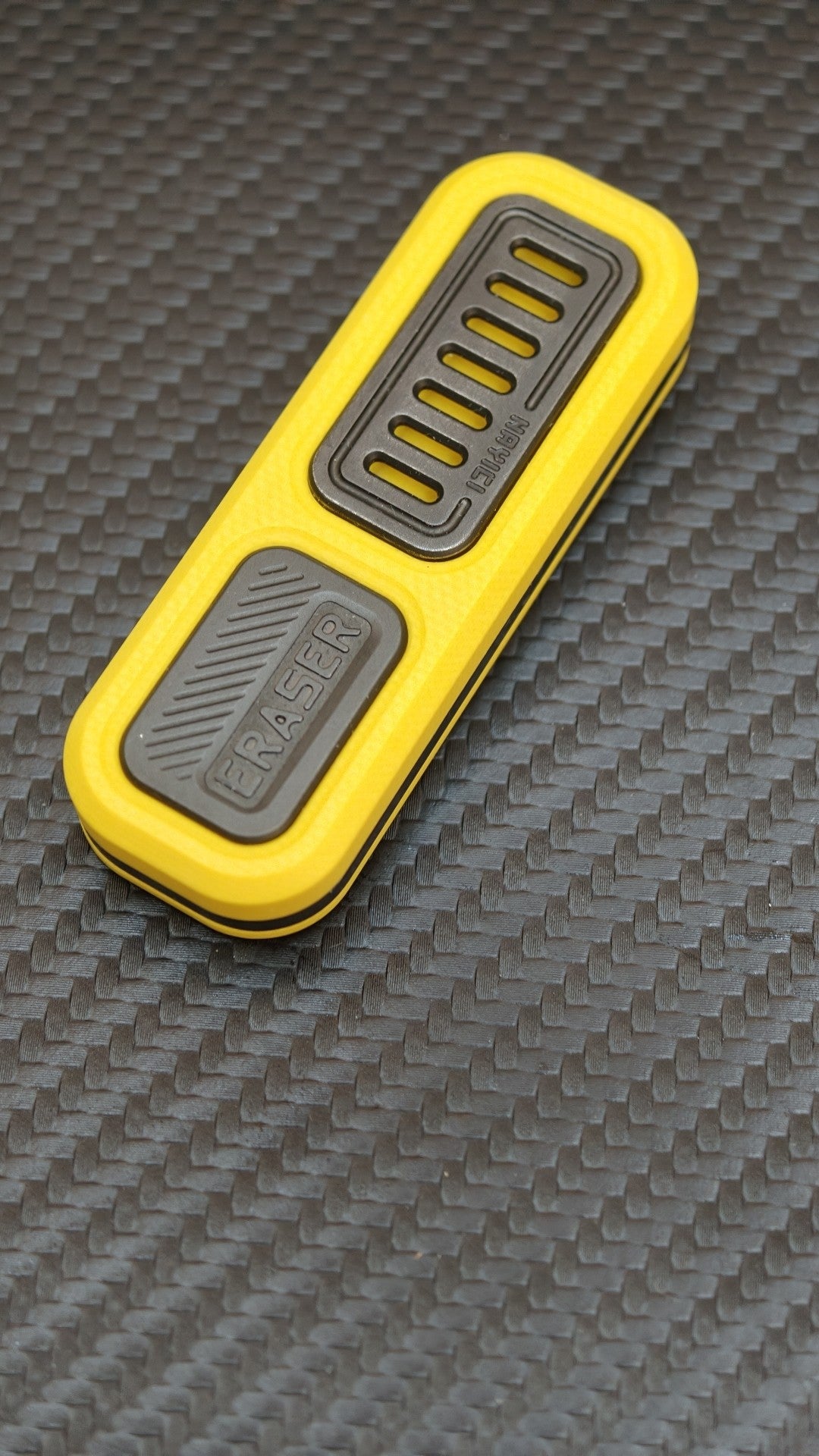 Eraser G10 Stainless Steel Titanium