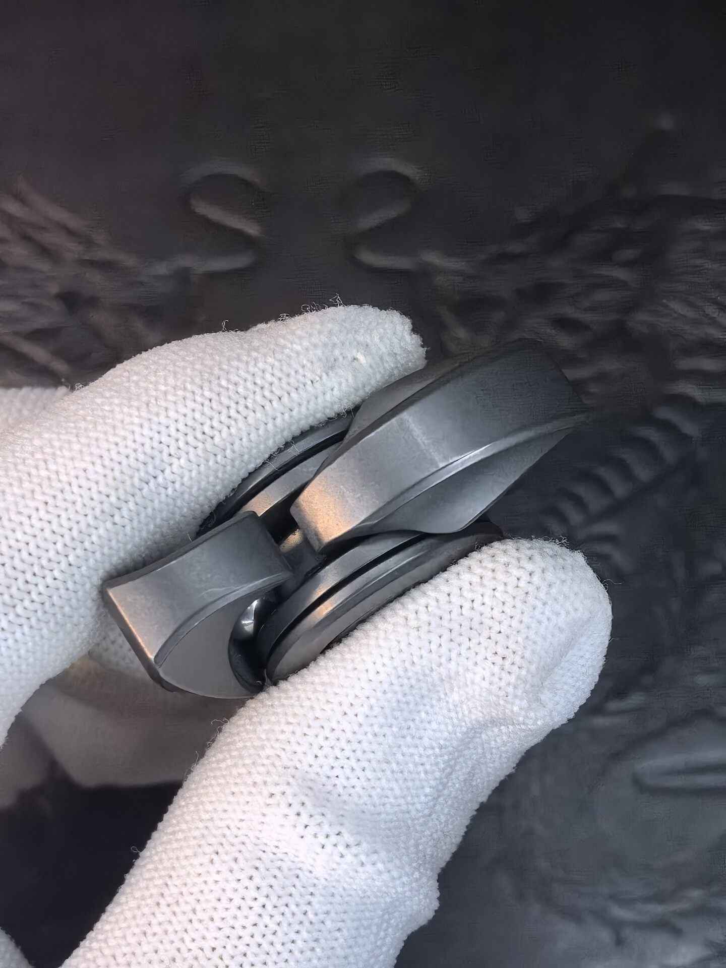 Ball Shark Zirconium