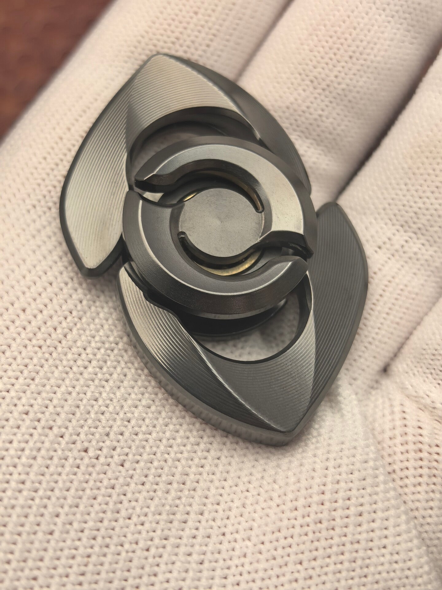 Baby Dolphin Zirconium