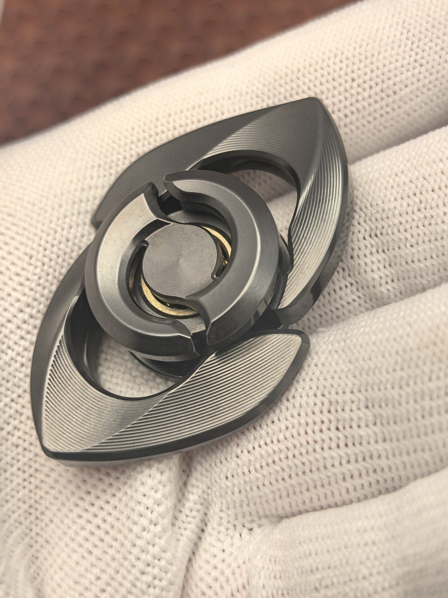 Baby Dolphin Zirconium