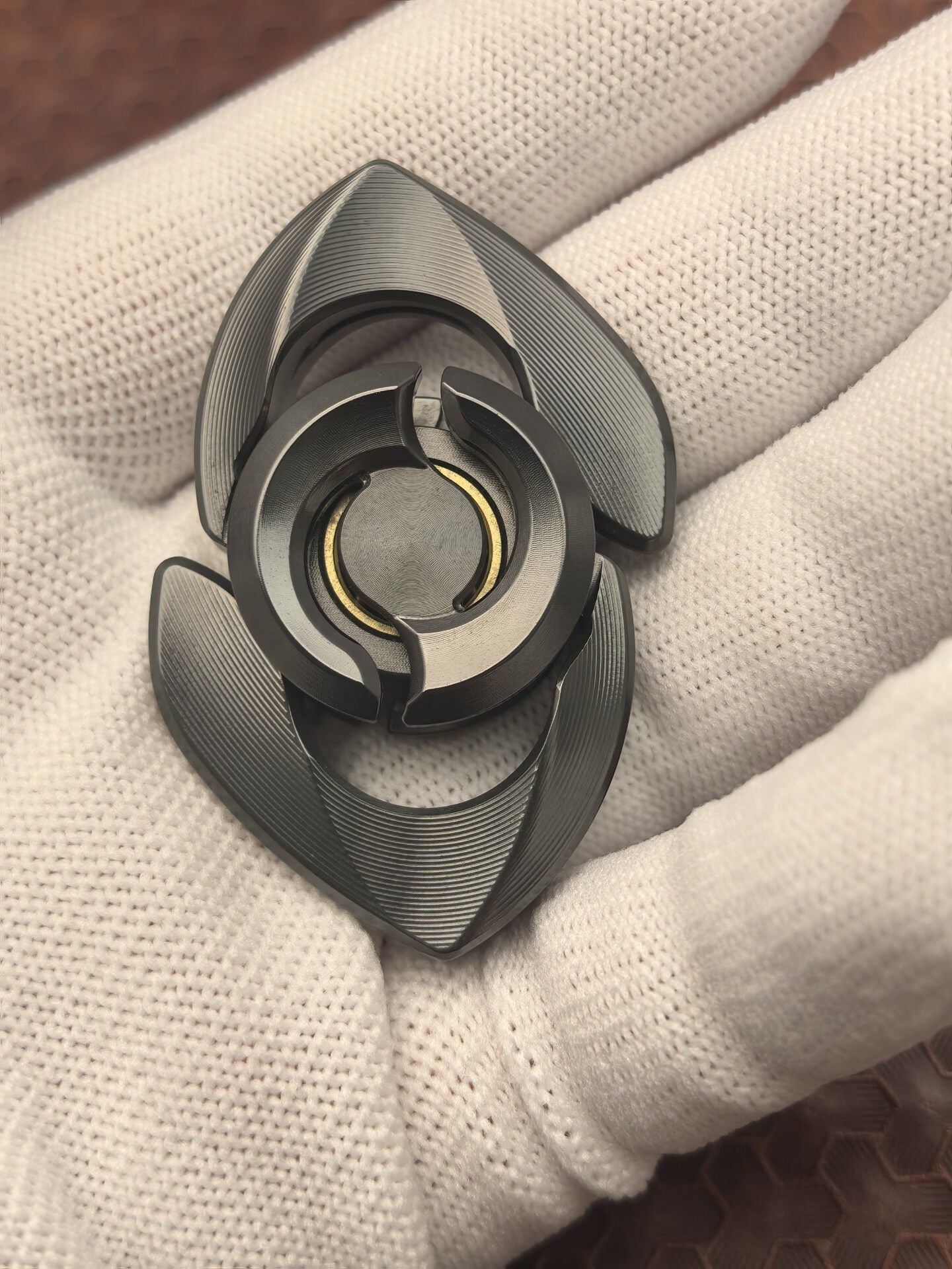 Baby Dolphin Zirconium