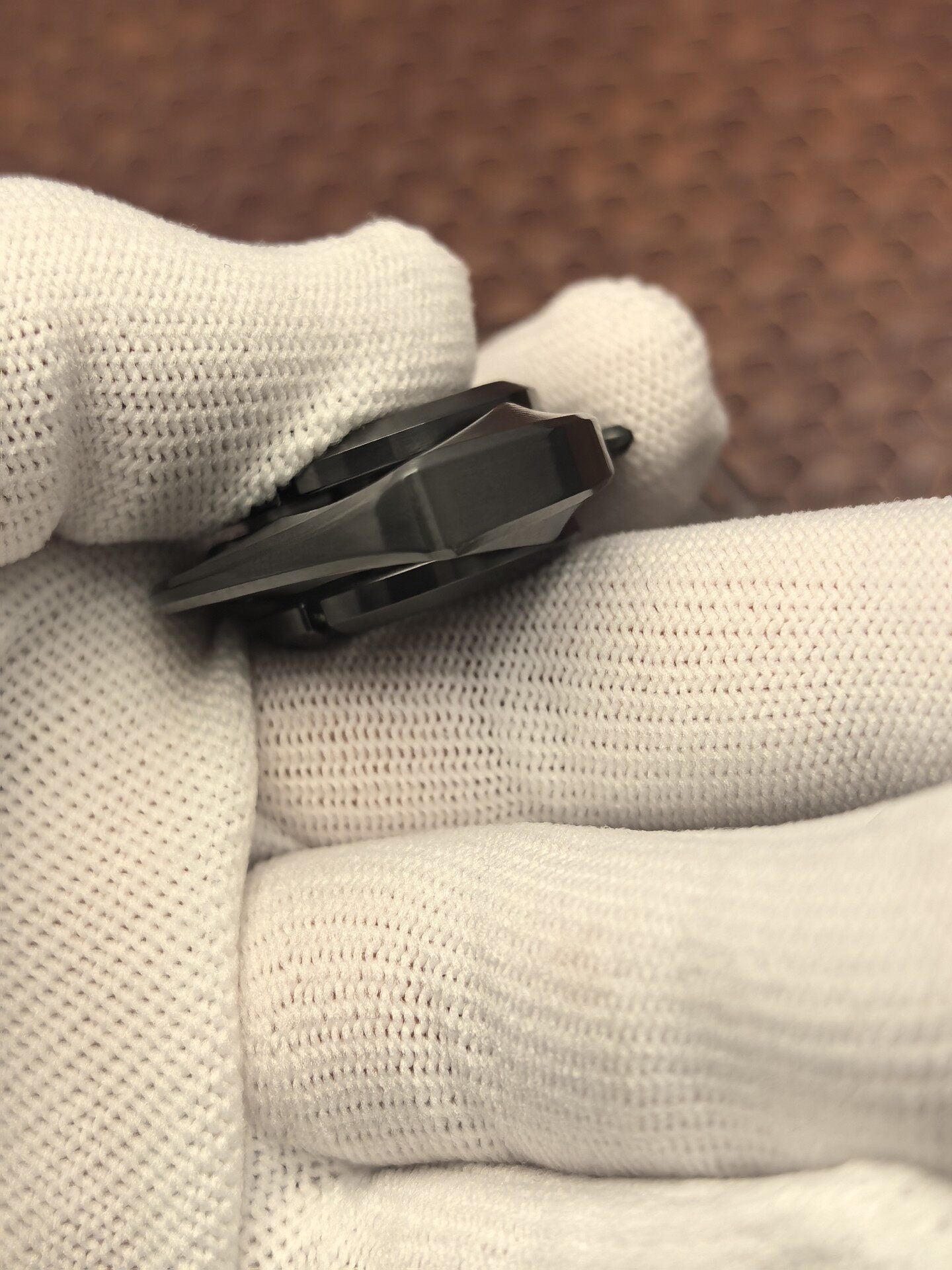 Baby Dolphin Zirconium