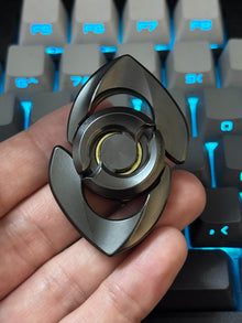 Baby Dolphin Zirconium
