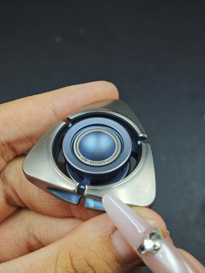BIT 04 Titanium