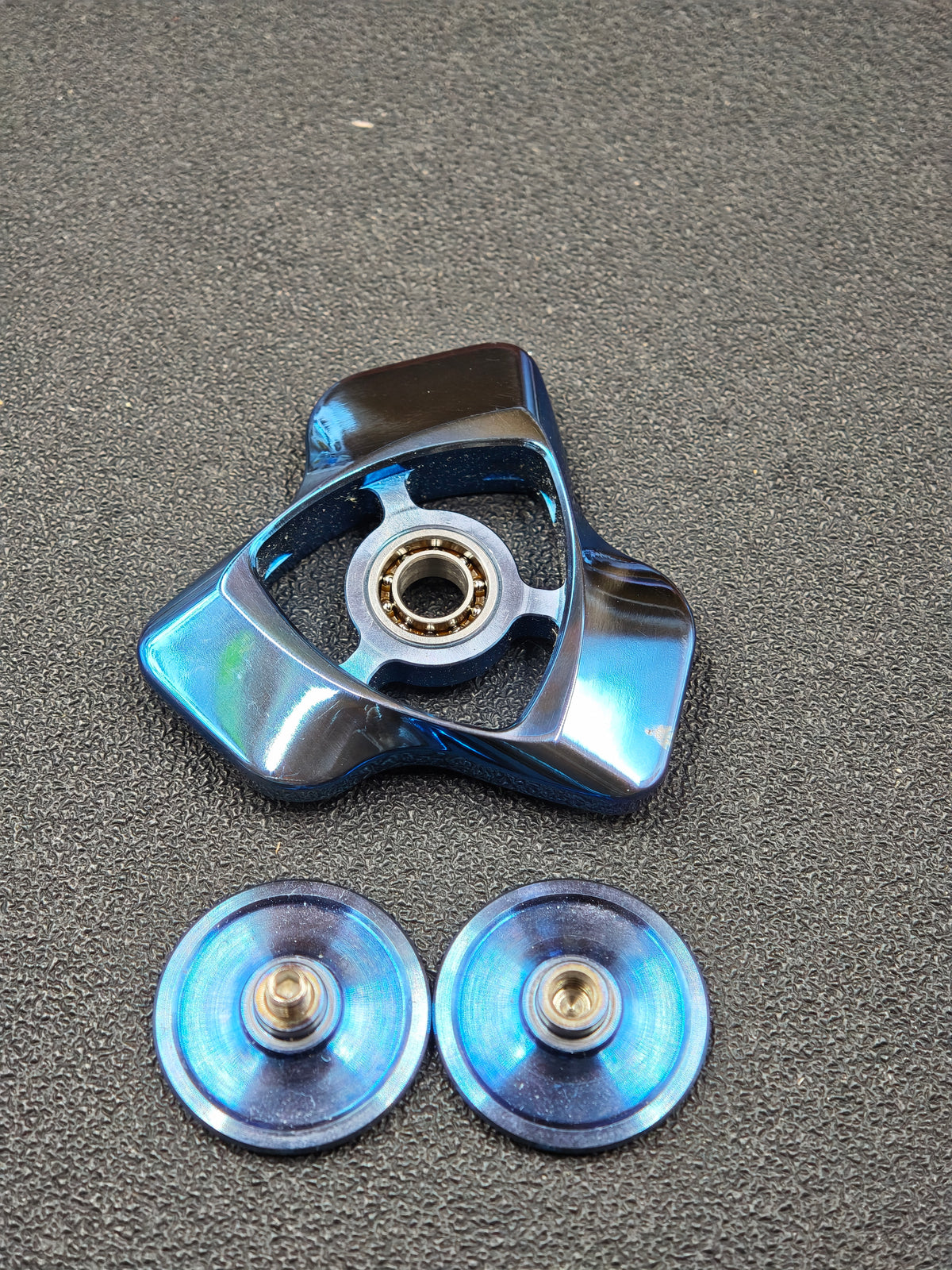 Phantom Dual Leaf Zirconium
