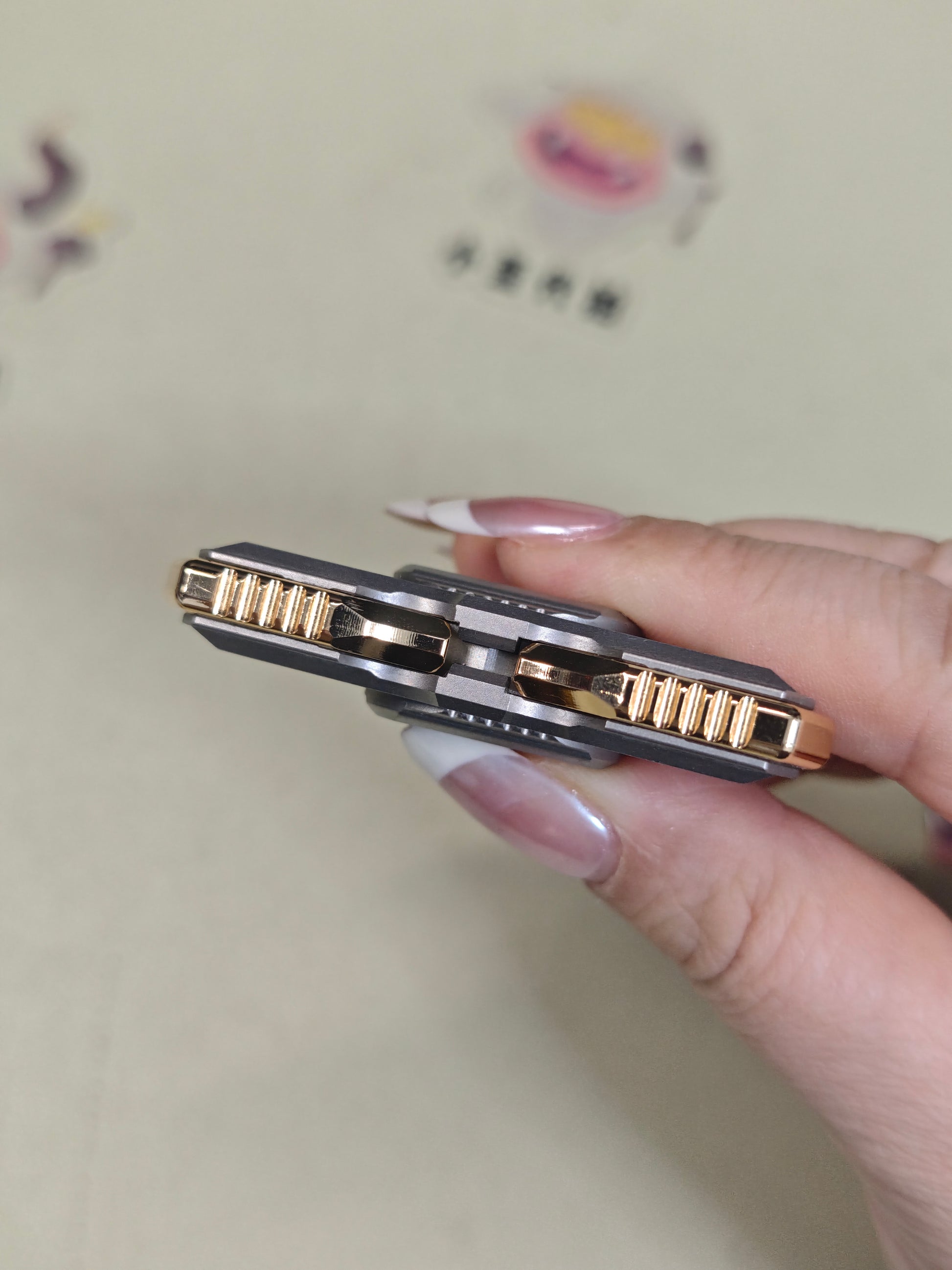 Graviturbine Gabriel Black Gold Shell Opening