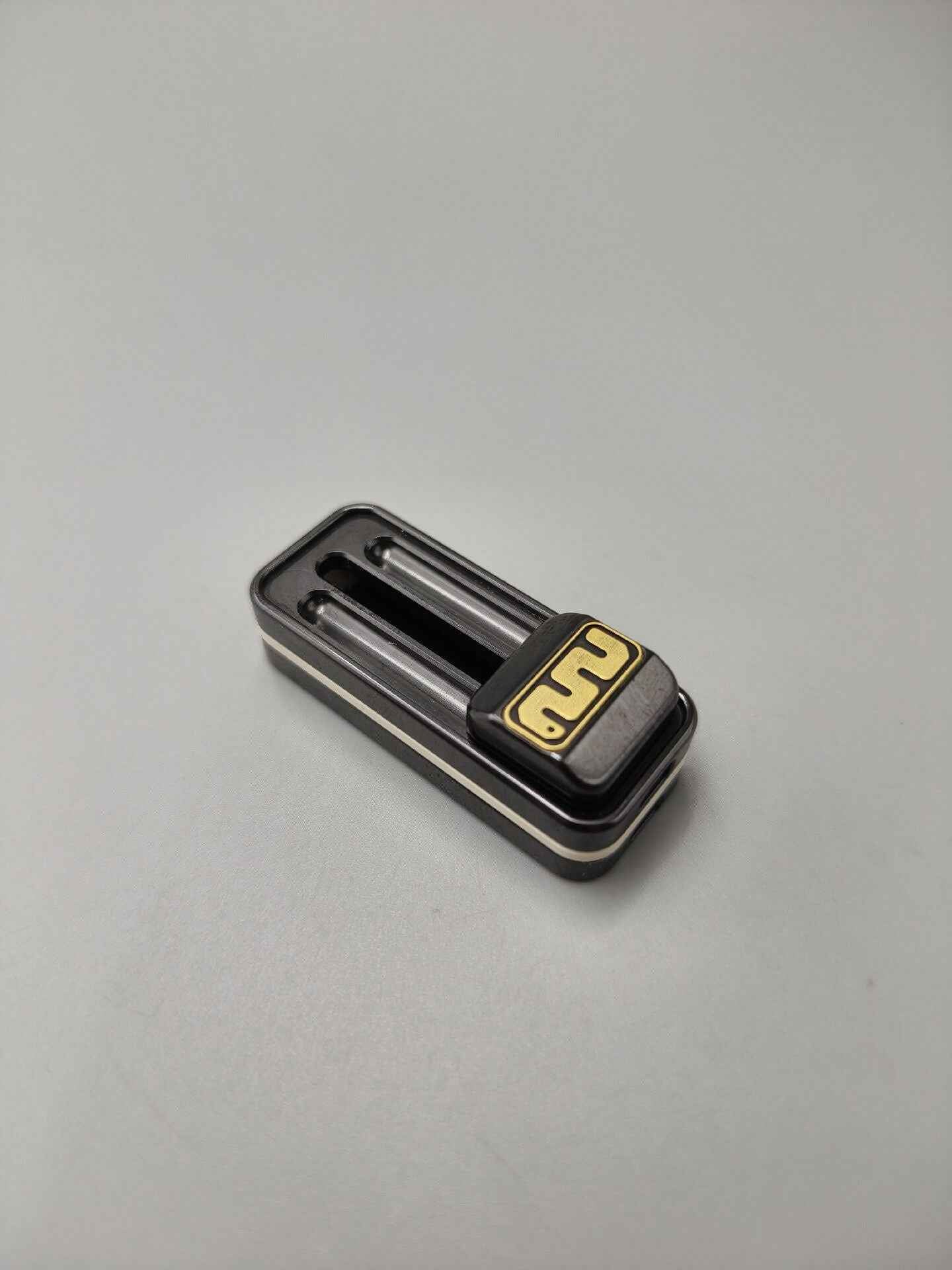 Little Snake Push Zirconium