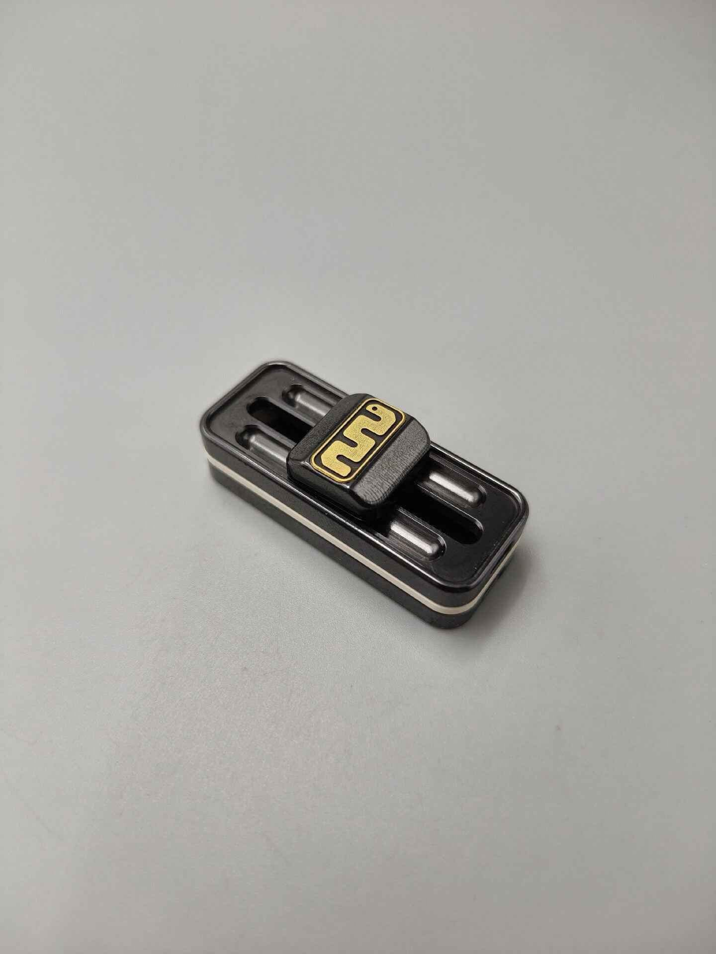 Little Snake Push Zirconium