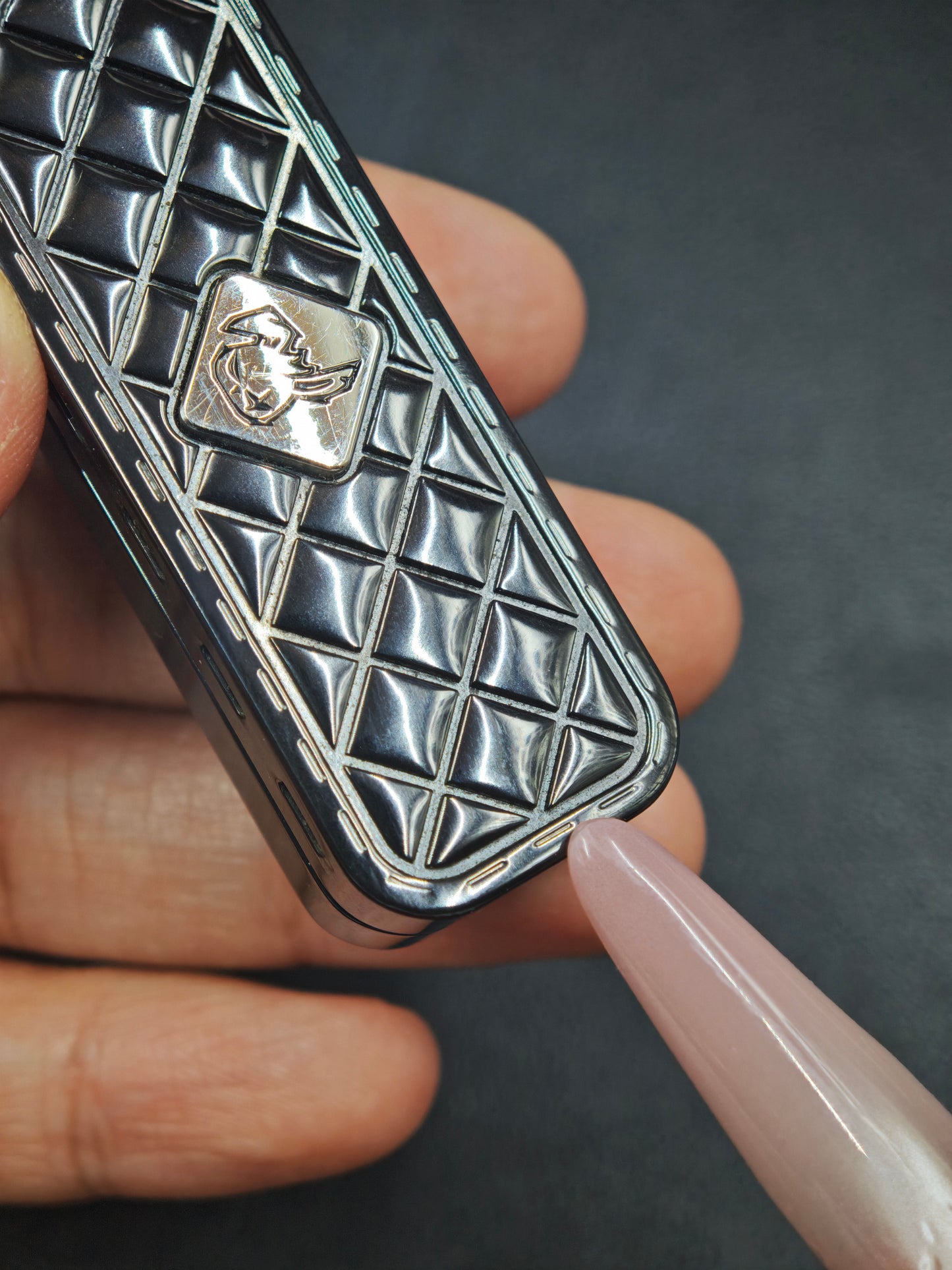 Feng Ling Zirconium