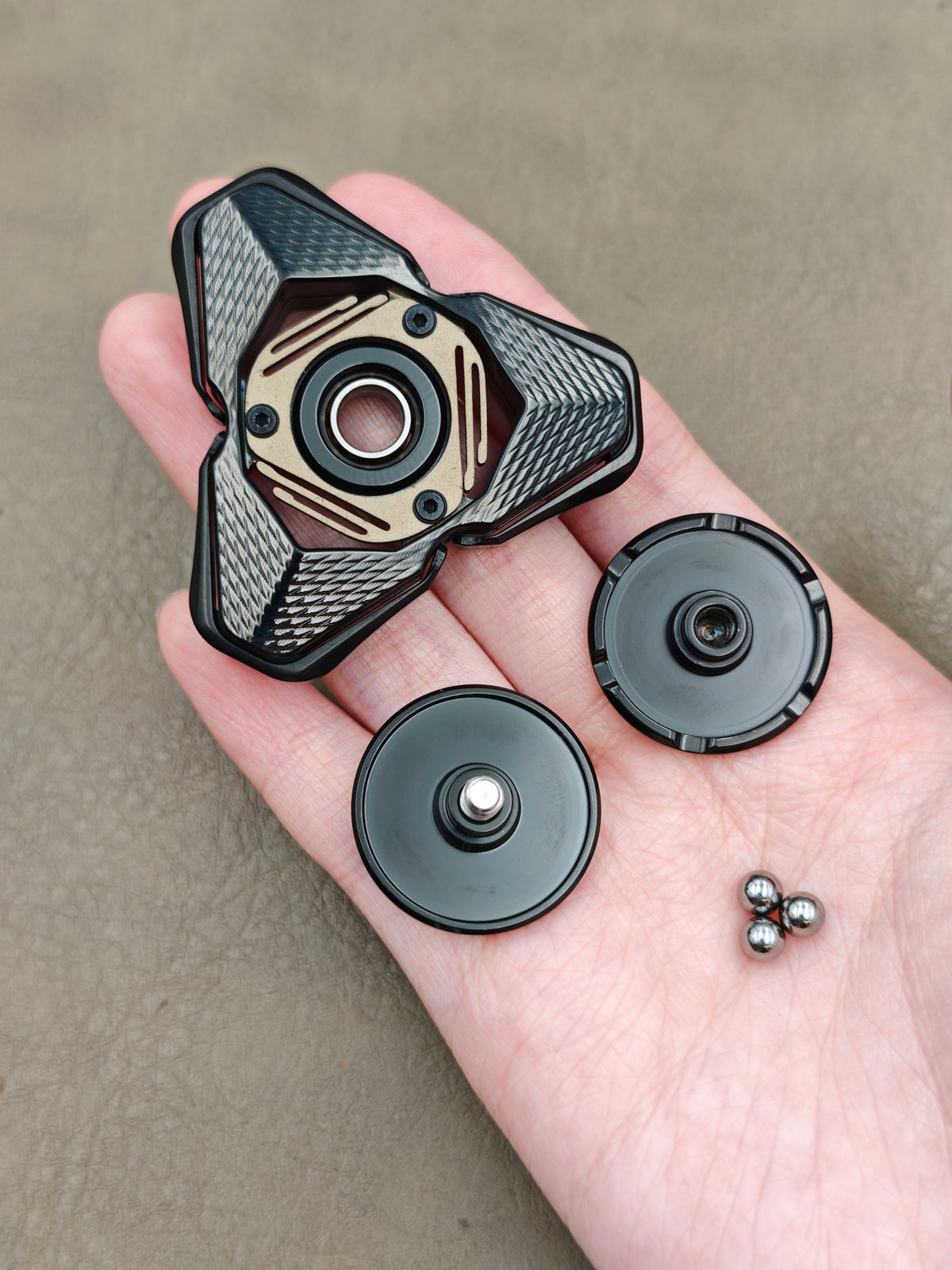 Qs Titanium Engraved