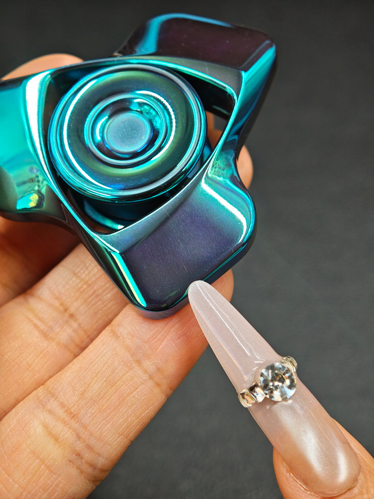 Phantom Dual Leaf Zirconium Oil Slick