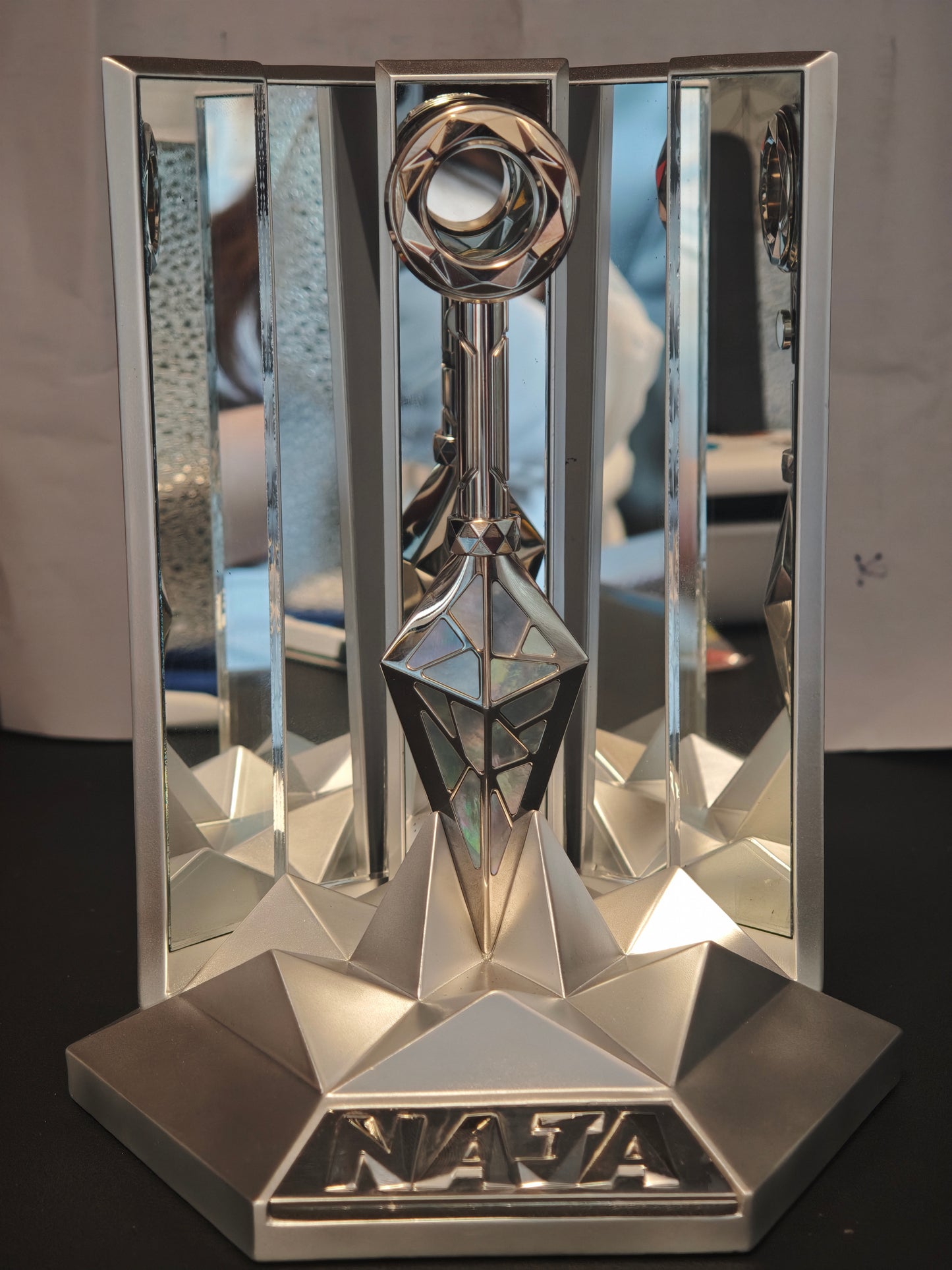 Kunai MOP Titanium